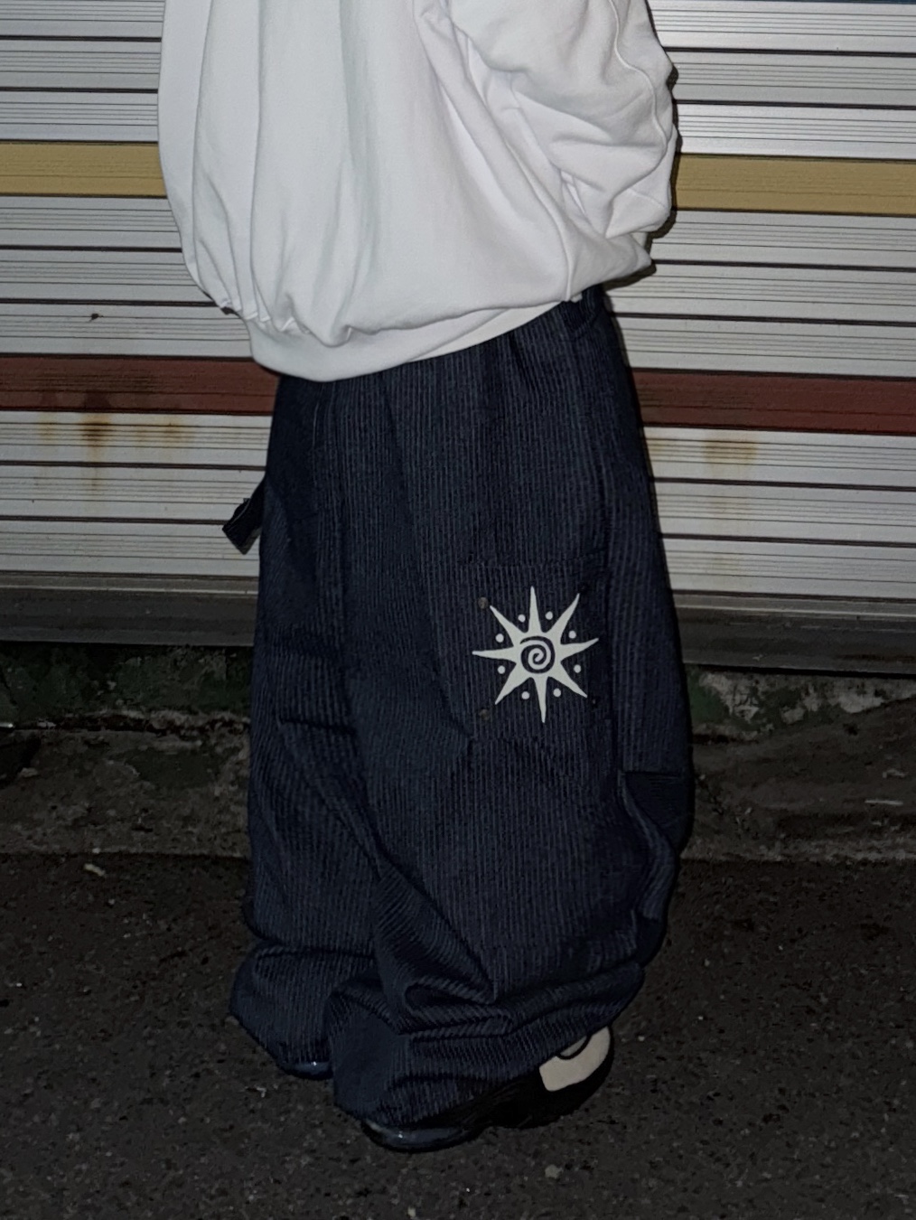 Nike x Stussy Air Penny II Rattan and Limestone, Stussy Basic Stussy LS T-Shirt White 착용 스타일 - 2