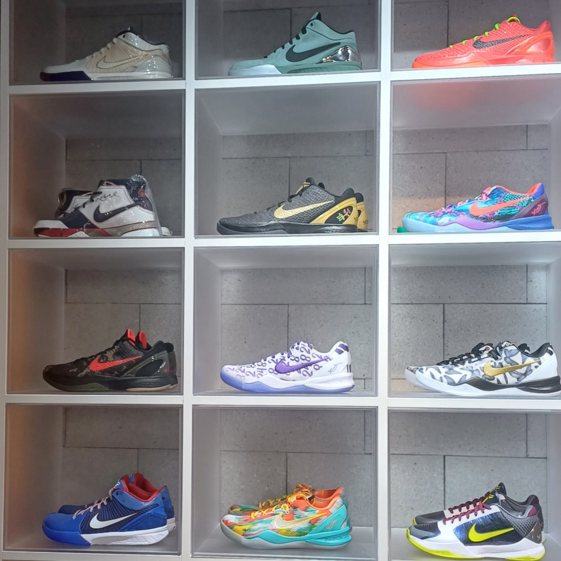 Nike Kobe 6 Protro Reverse, Nike Kobe 8 Protro Venice Beach 착용 스타일