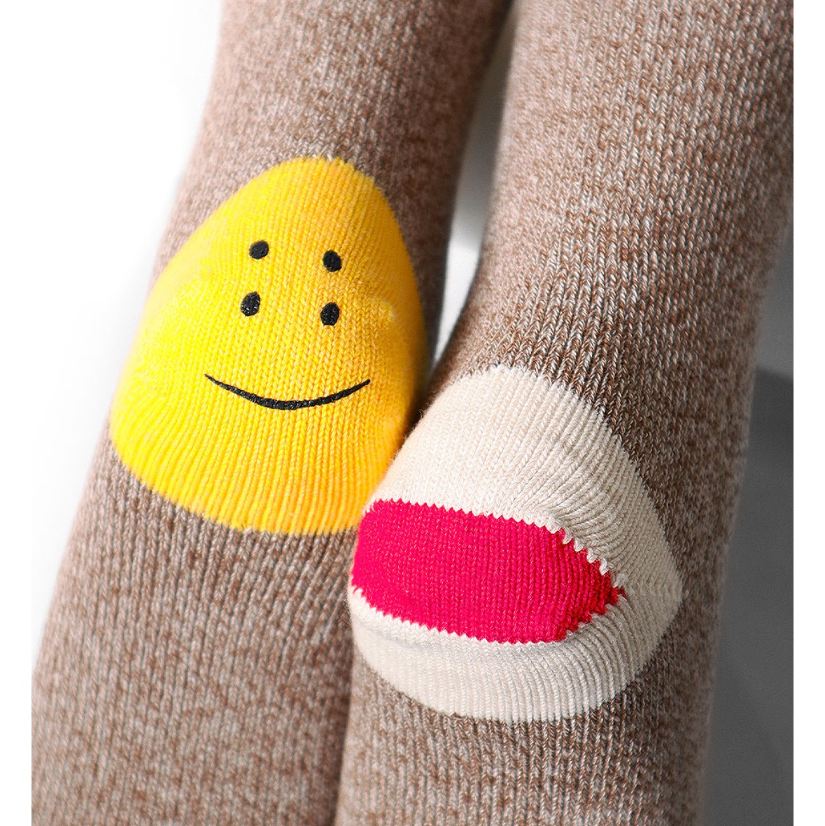 Kapital 96 Pieces Monkey DIY Socks Brown 착용 스타일 - 2