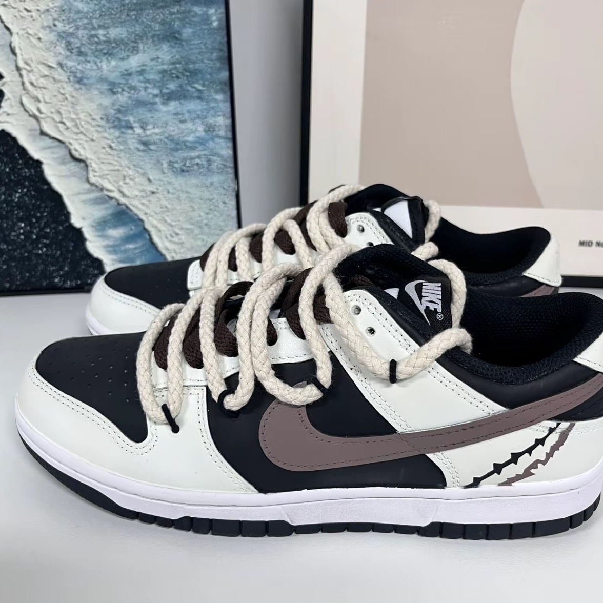 (GS) Nike Dunk Low Black 착용 스타일 - 2