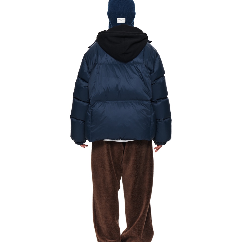(W) Matin Kim High Neck Classic Puffer Down Jumper Navy 착용 스타일 - 4