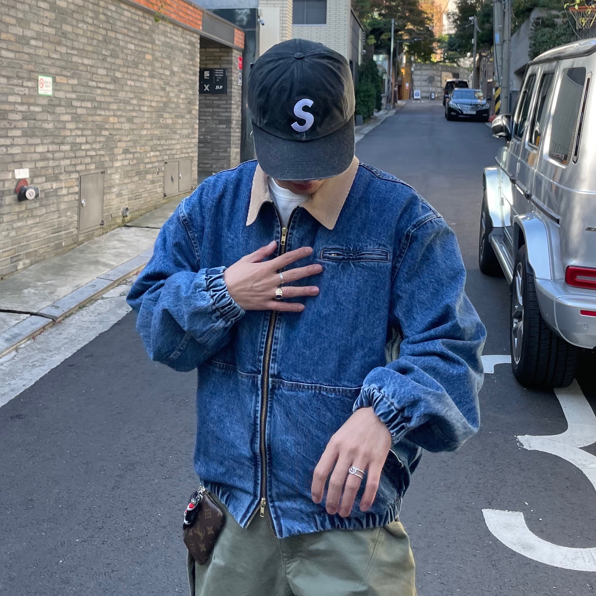 Farfromwhat Far Layered Work Pants Olive, Supreme Pigment Canvas S Logo 6-Panel Black - 23SS 착용 스타일 - 2