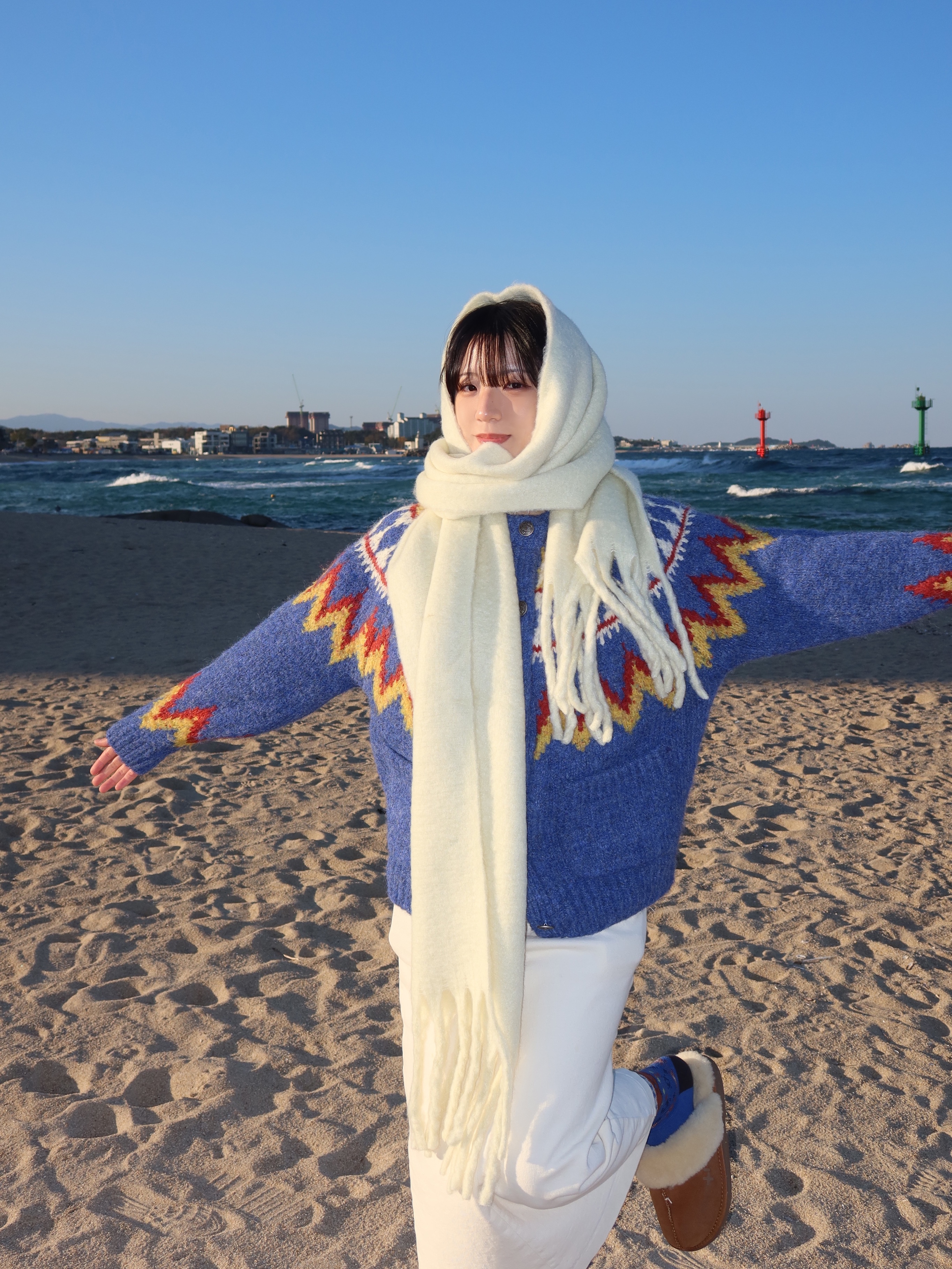 Greenbutter Color Way Nordic Cardigan Denim Blue 착용 스타일