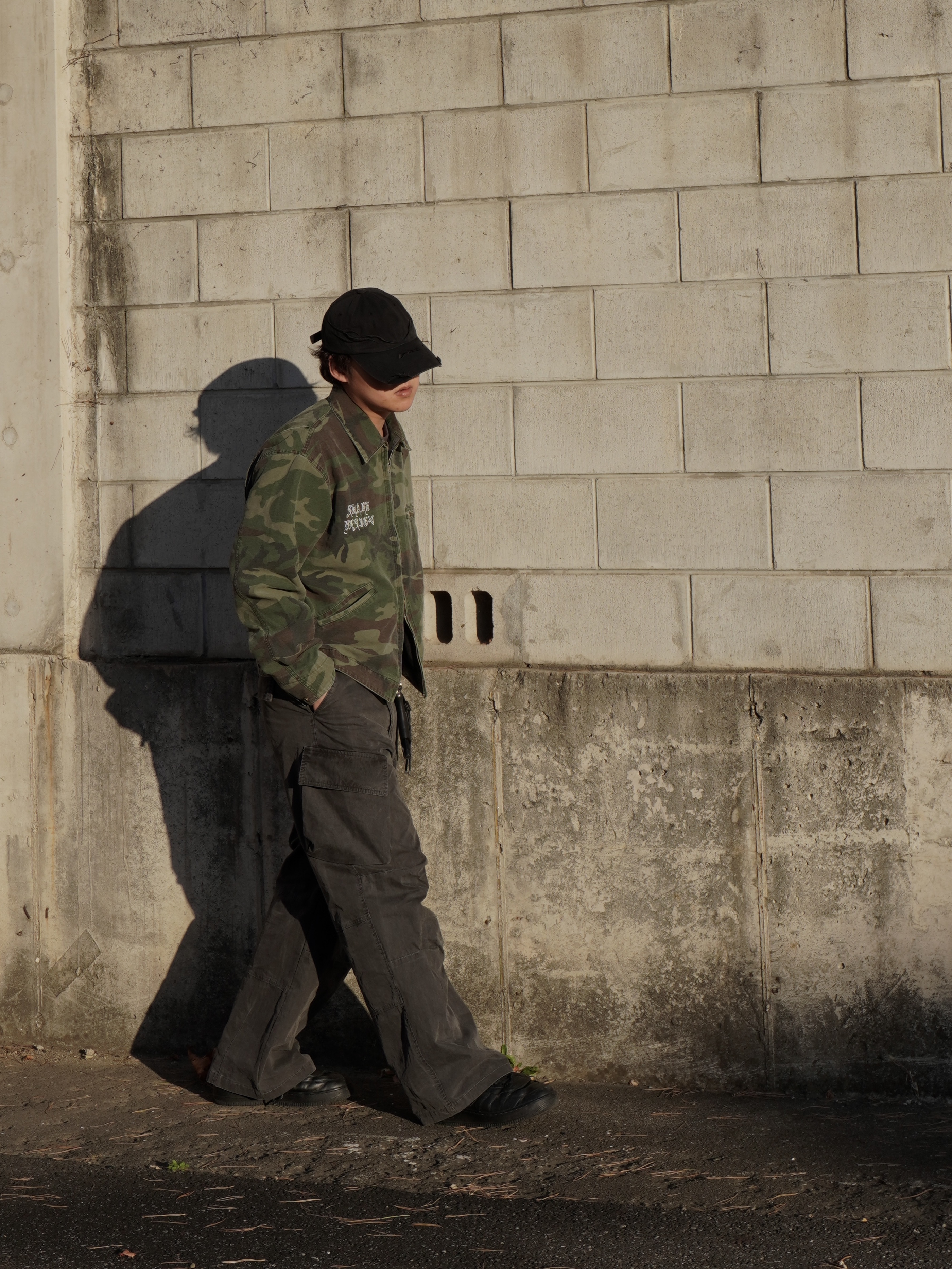Suade Washed Work Jacket Camo, Nike x Comme des Garcons Homme Plus Air Force Mid Black 착용 스타일 - 3
