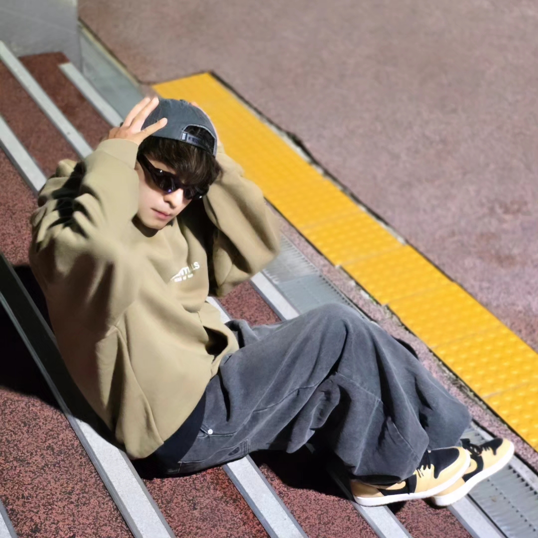 Essentials Hoodie Oak - 22SS, Jordan 1 Retro High OG Vachetta Tan 착용 스타일 - 6