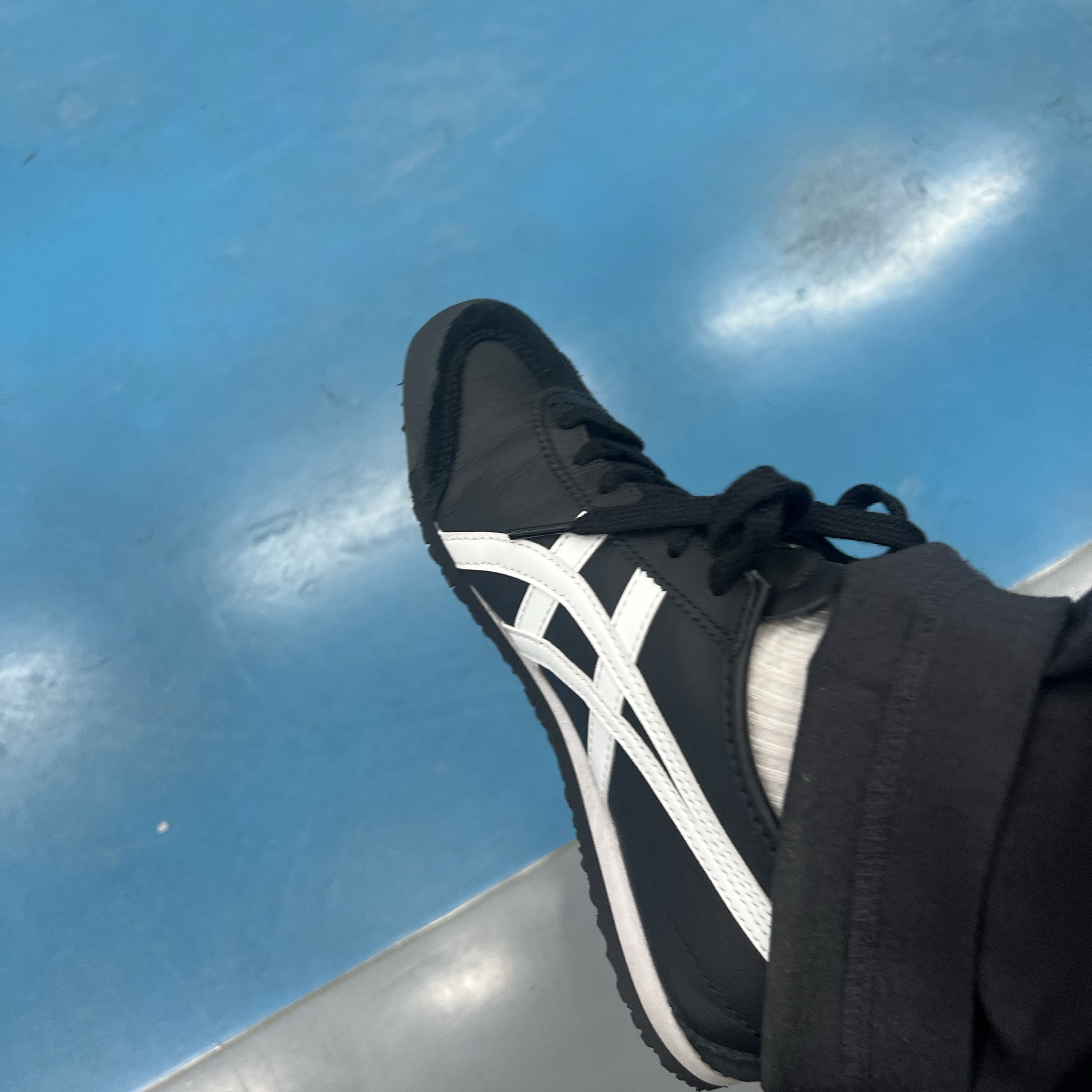 Onitsuka Tiger Mexico 66 Black White 착용 스타일