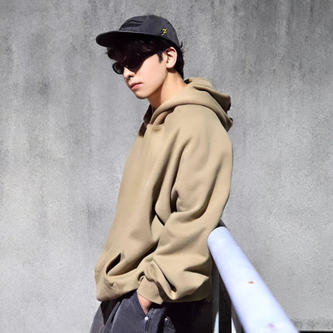 Essentials Hoodie Oak - 22SS, Jordan 1 Retro High OG Vachetta Tan 착용 스타일 - 3