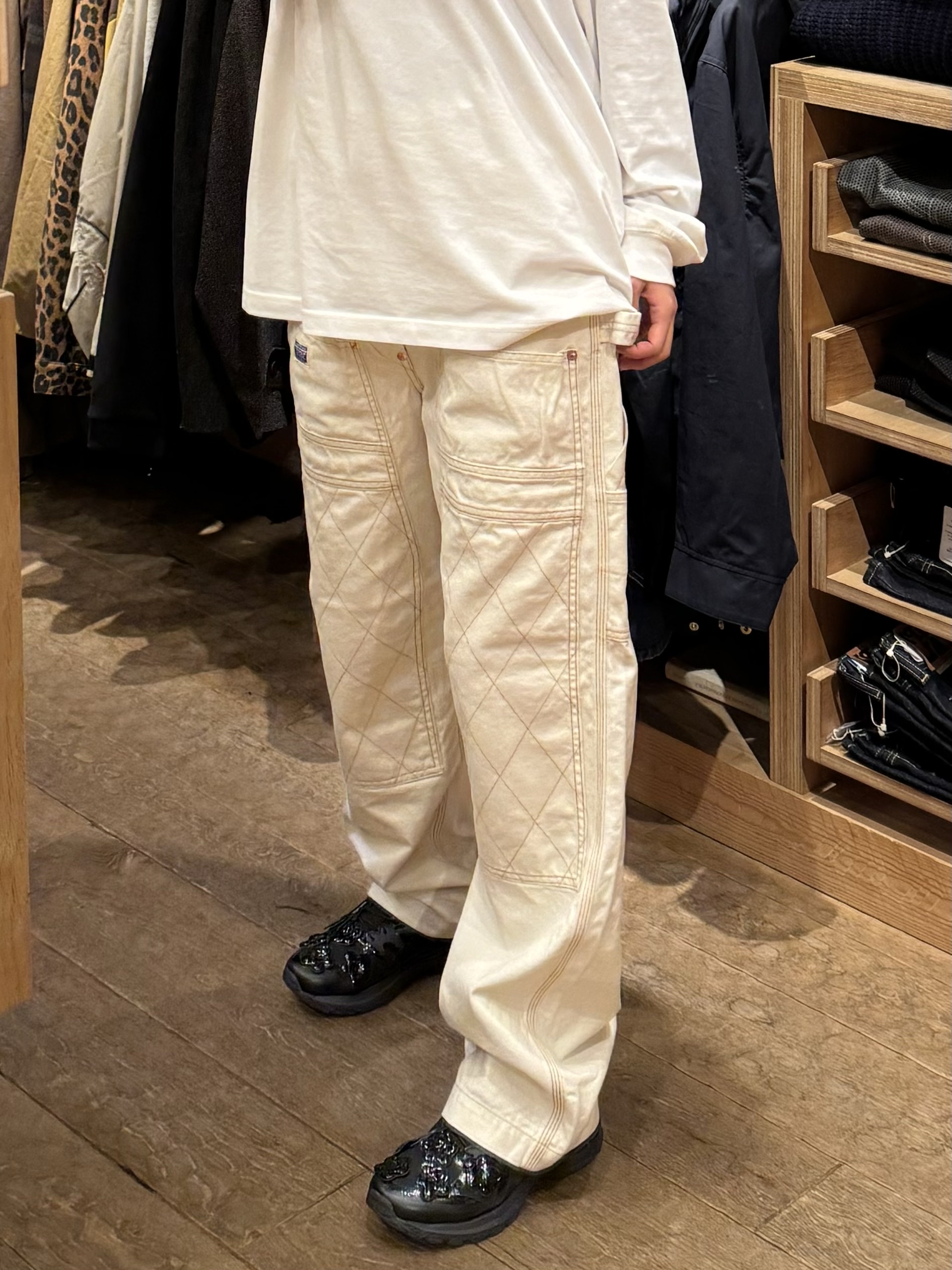 Kapital Thin Canvas Lumbar Pants Kinari, Asics x Cecilie Bahnsen Gel-Terrain Black 착용 스타일