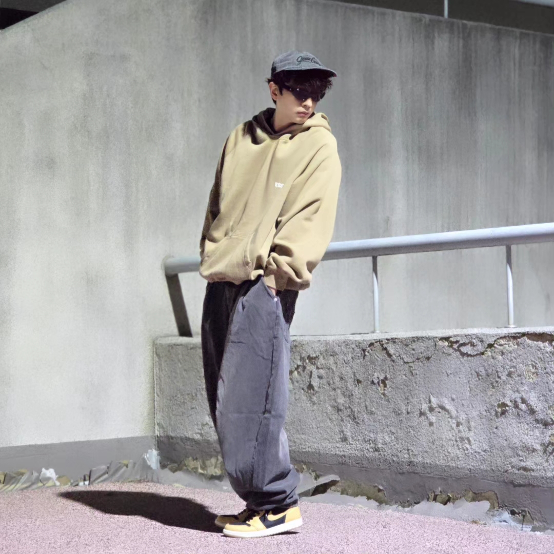 Essentials Hoodie Oak - 22SS, Jordan 1 Retro High OG Vachetta Tan 착용 스타일 - 5
