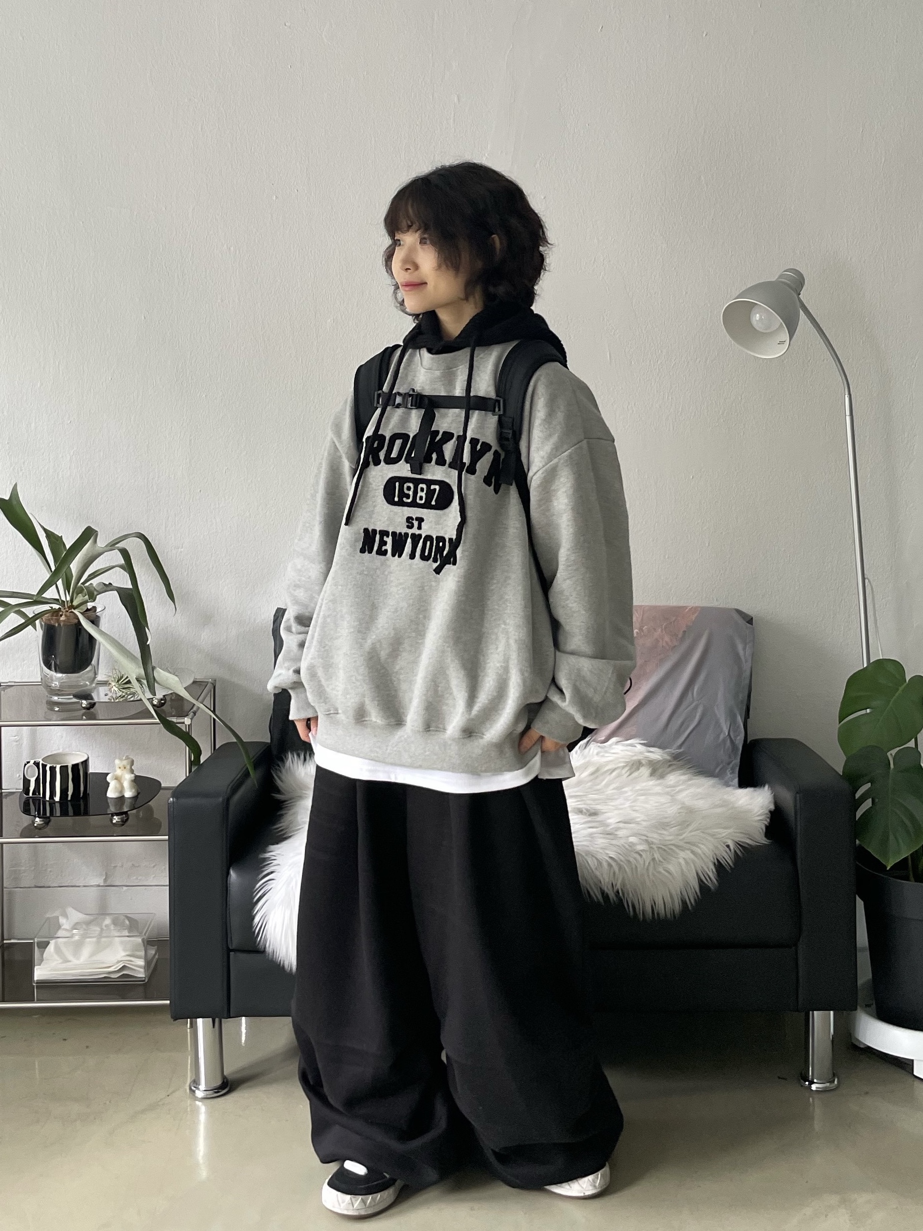 The North Face Hot Shot Black, Adidas Adimatic Core Black 착용 스타일 - 1