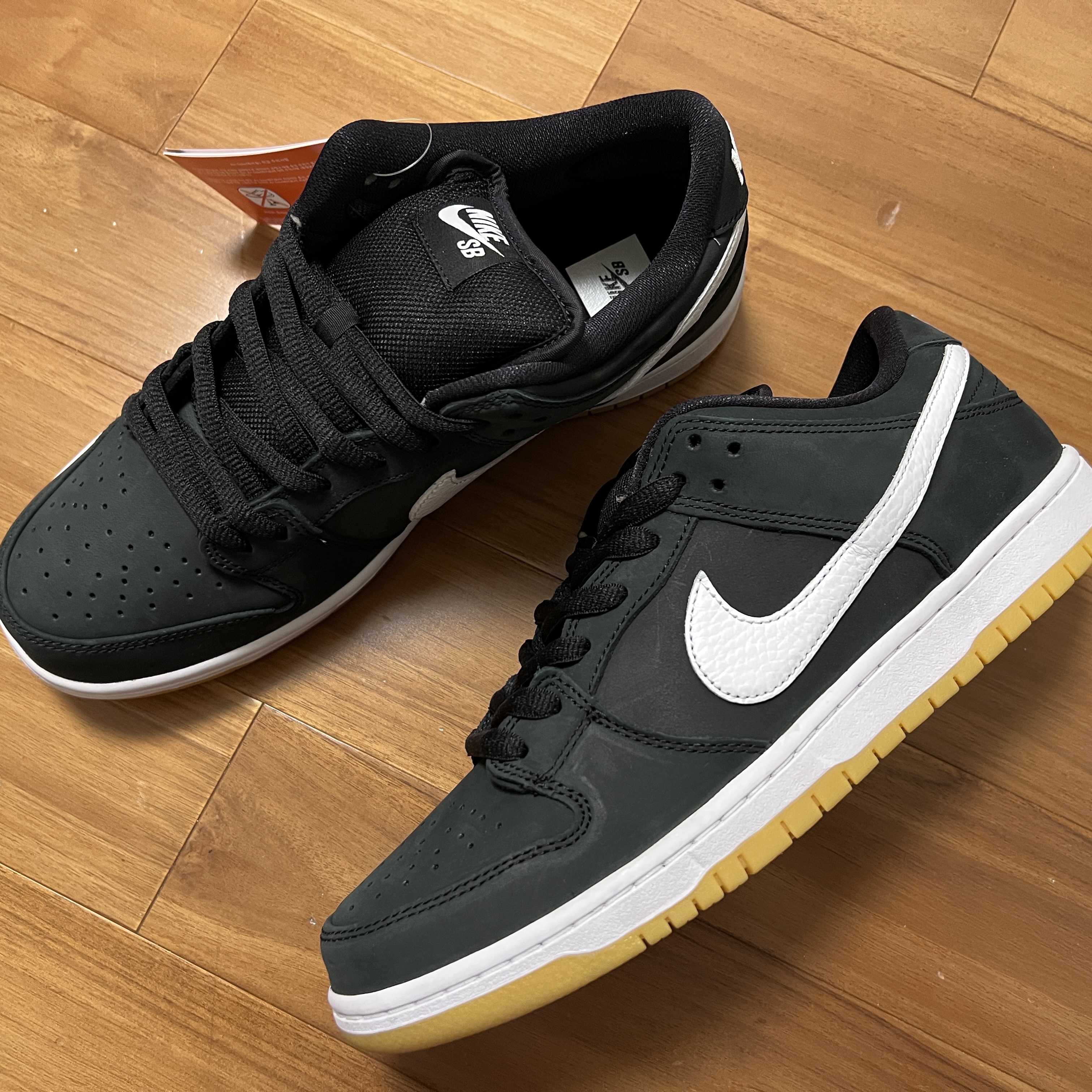 Nike SB Dunk Low Pro Black White 착용 스타일