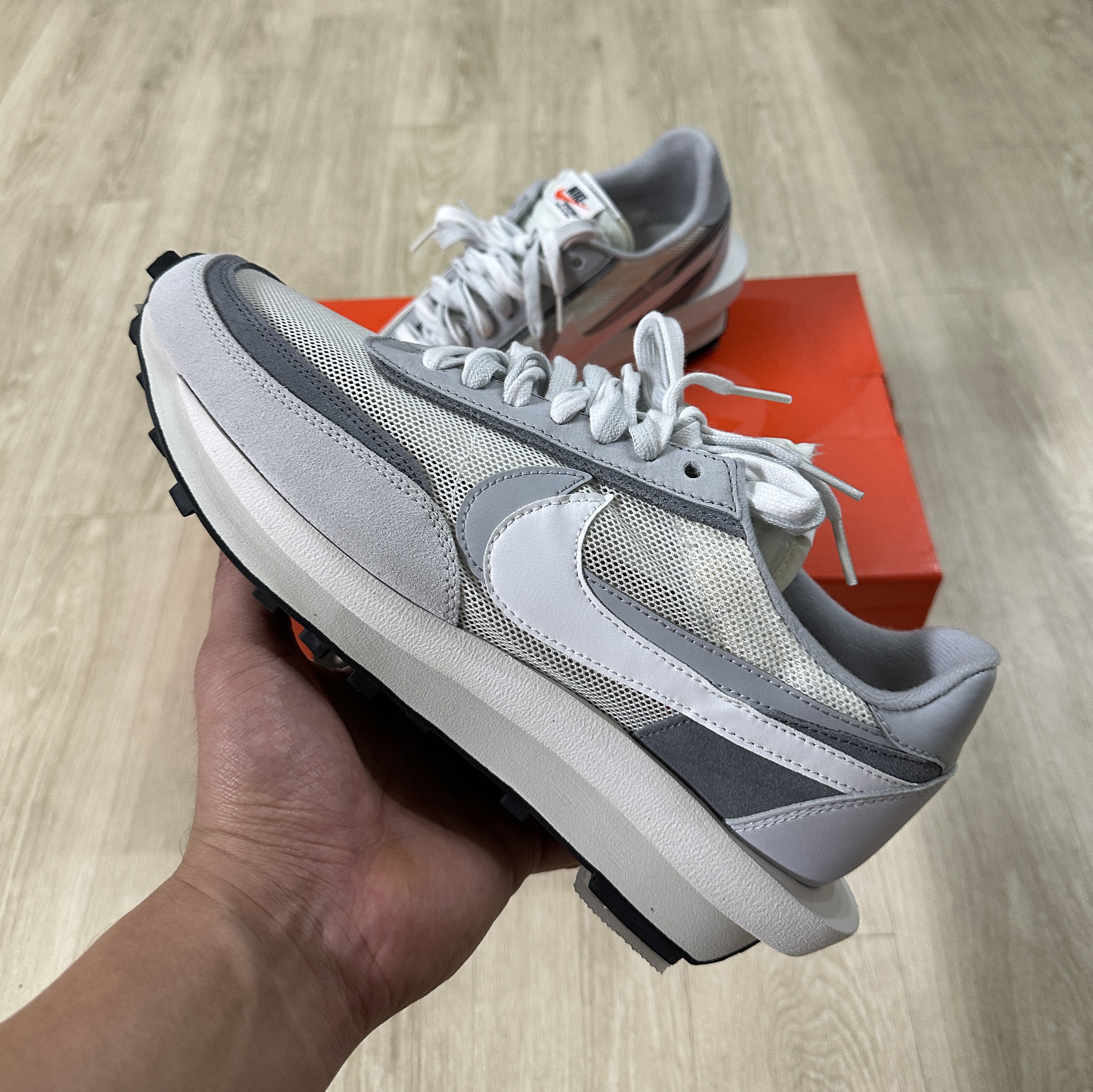Nike x Sacai LDWaffle Summit White, Nike x Sacai LDWaffle Black 착용 스타일 - 1