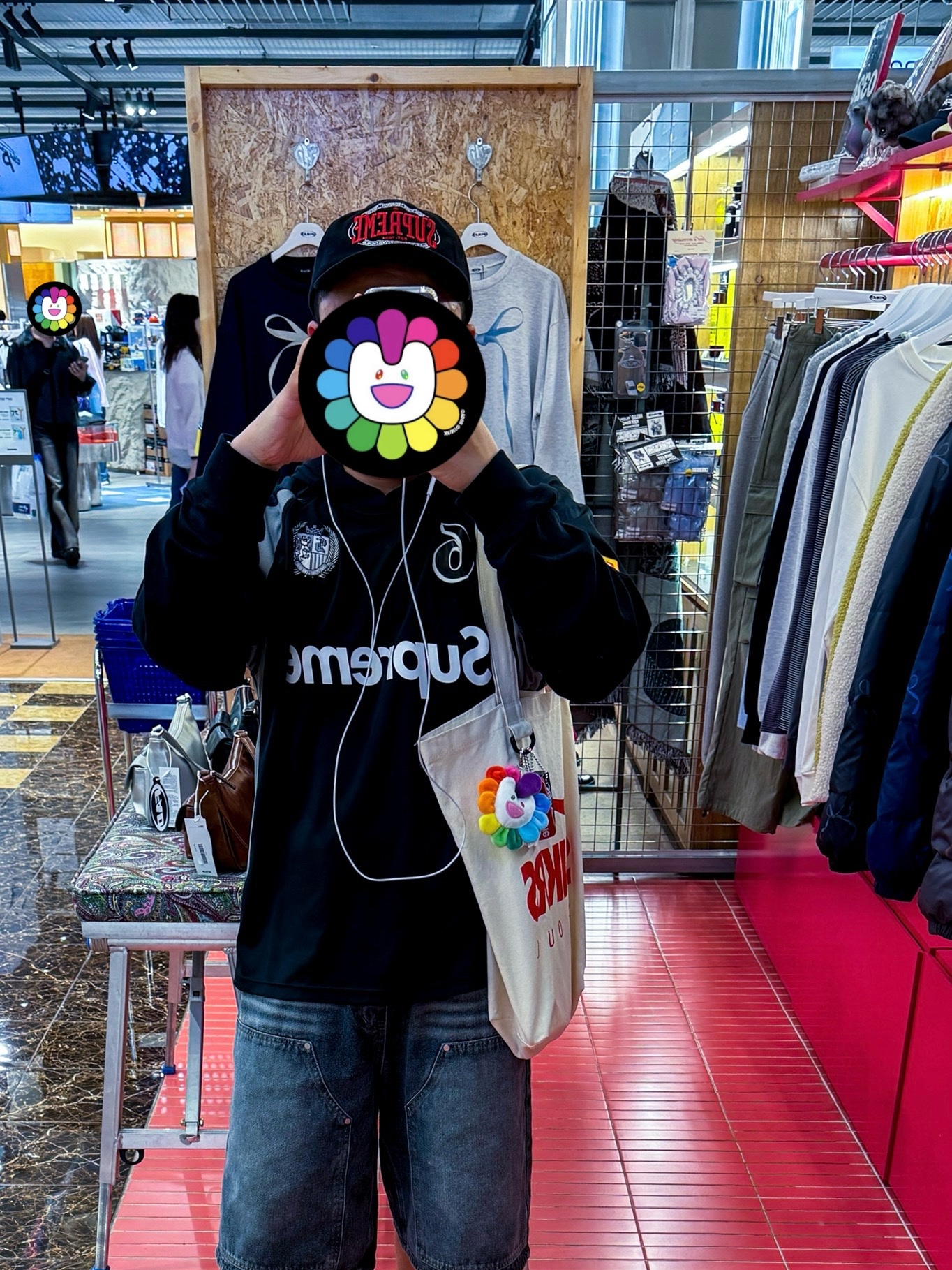 Supreme Hooded Soccer Jersey Black - 23FW, Supreme Warm Up 6-Panel Black - 23FW 착용 스타일