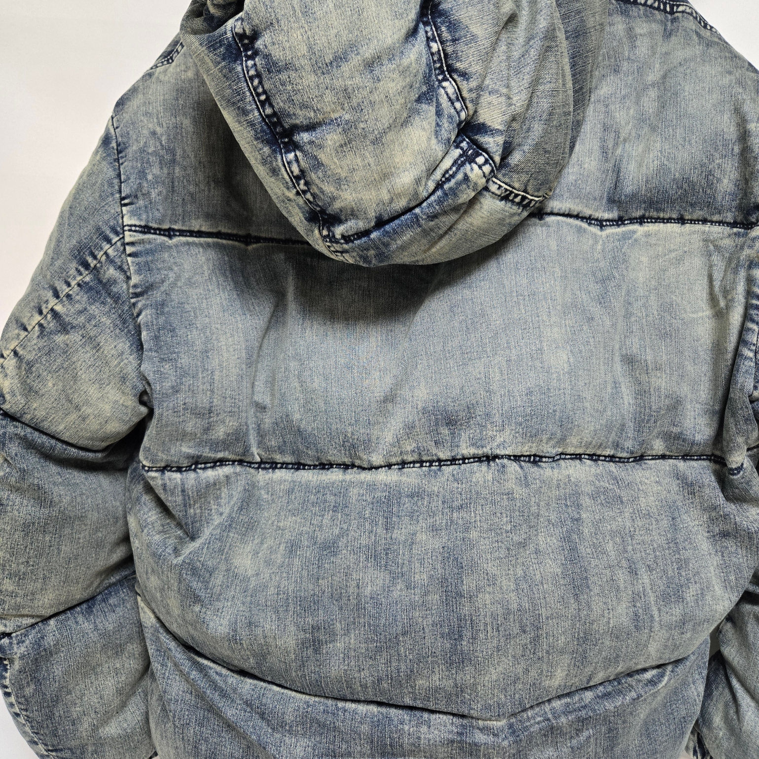 Diesel Puffer Jacket in Treated Denim Blue 착용 스타일 - 5