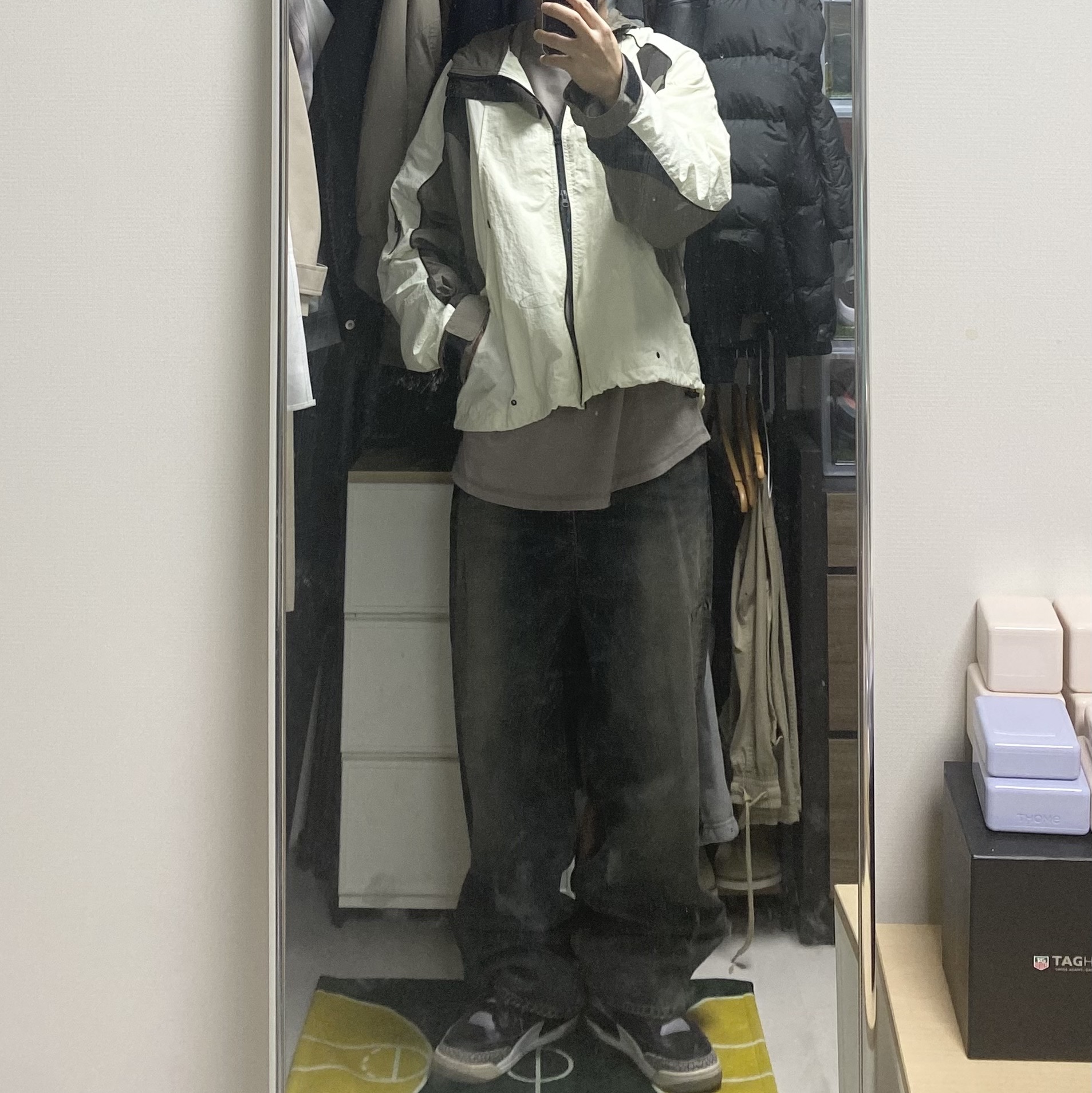 Jordan 3 Retro OG Black Cement 2018, Undermycar IEK Gashutein 6 Hand Brush Washed Wide Jeans Vapor Blue - 24SS 착용 스타일
