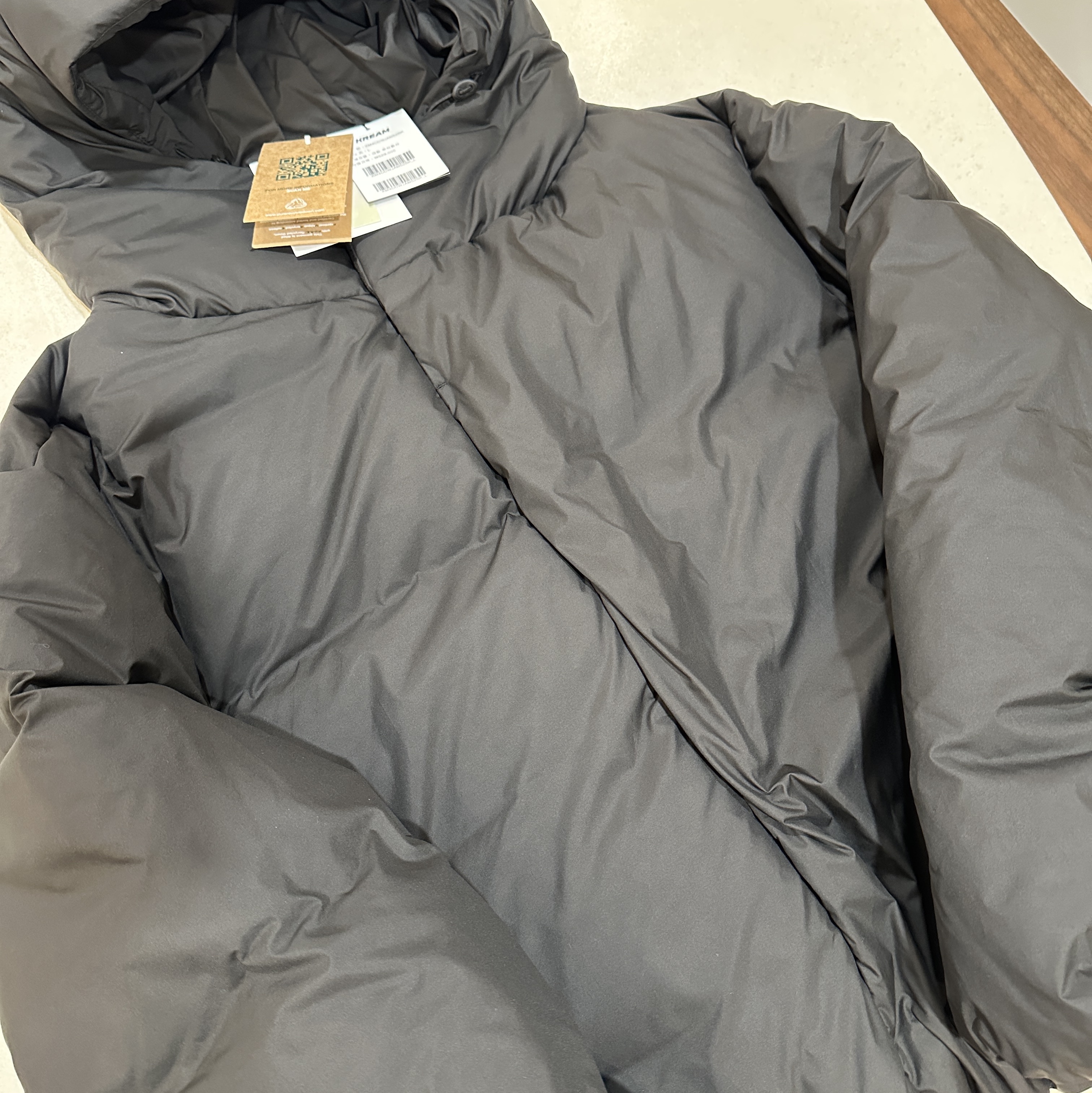 Amomento Hooded Down Puffer Black - 24FW 착용 스타일