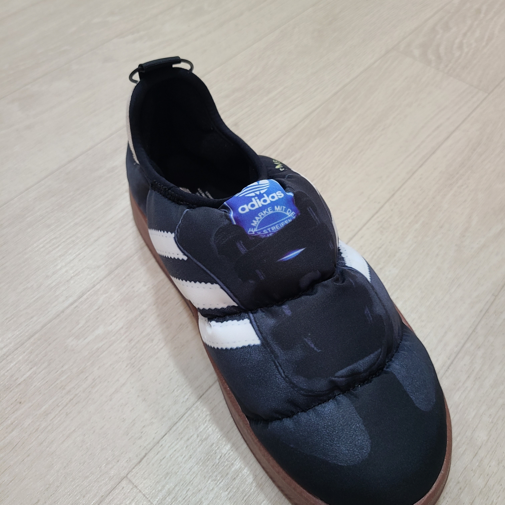 Adidas Puffylette Samba Core Black 착용 스타일 - 1
