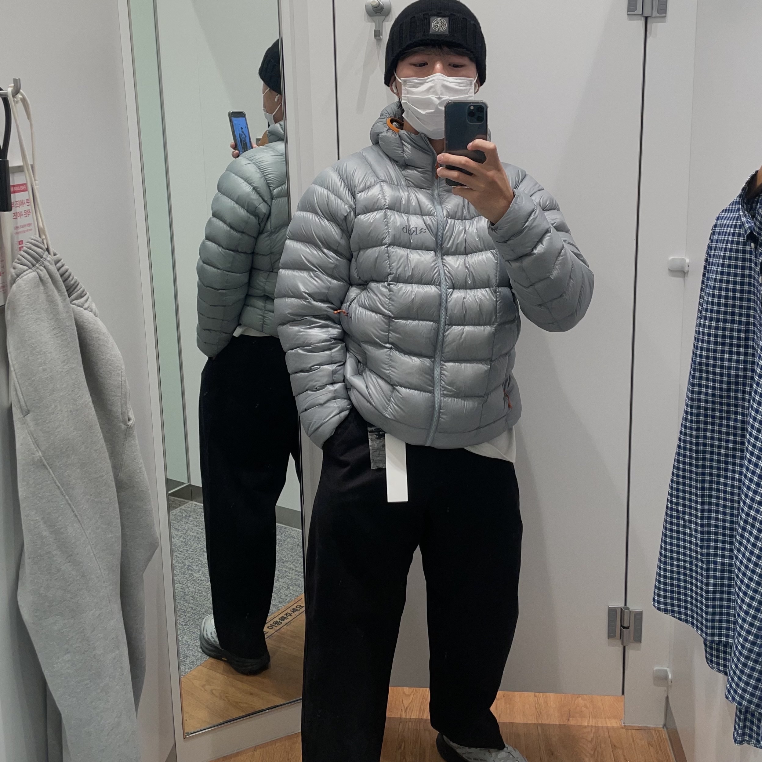 Stone Island N10B5 Ribbed Wool Beanie Black - 24FW 착용 스타일 - 1