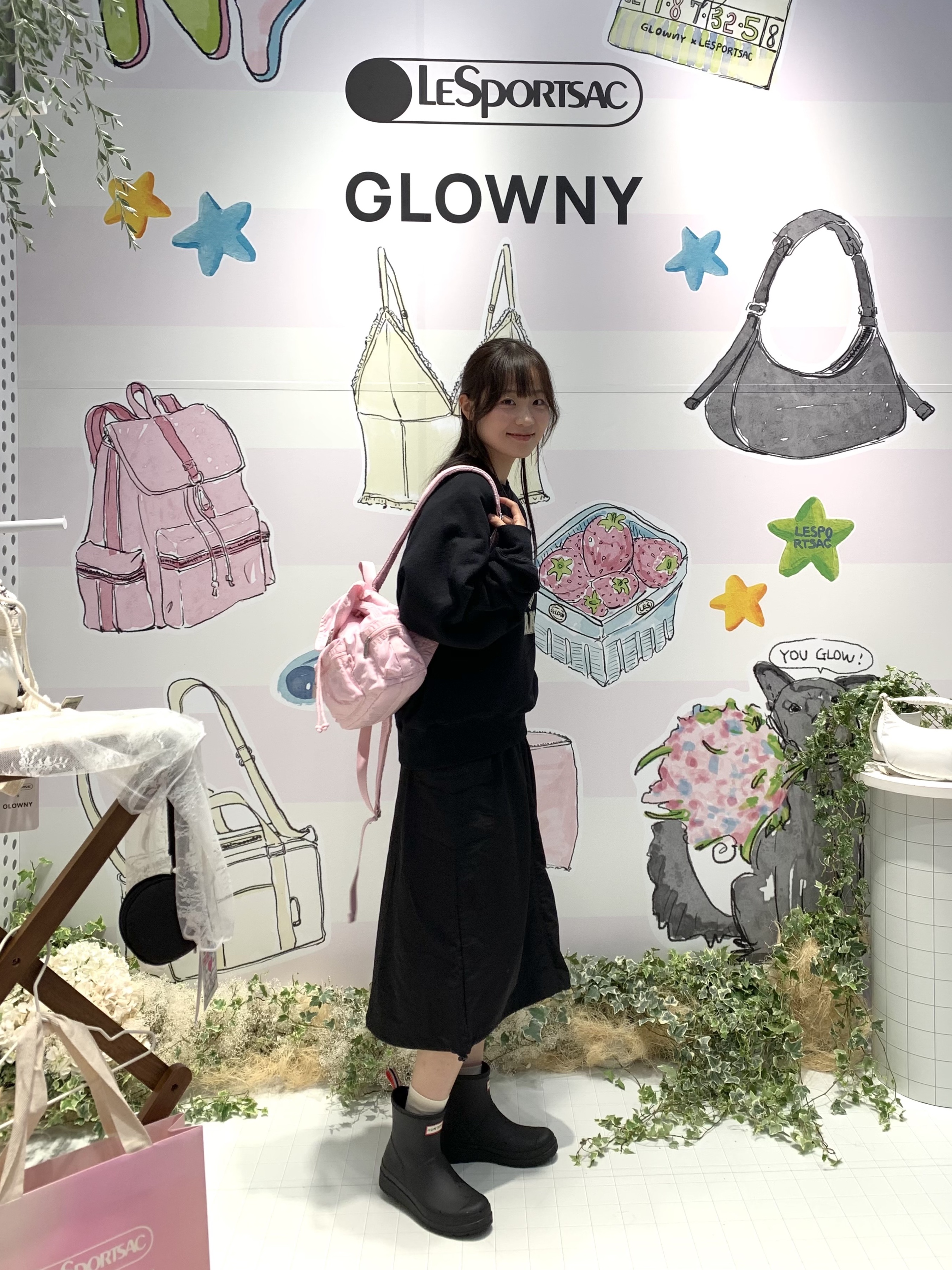 AMI Paris France Sweatshirt Black, (W) Hunter Play Short Rain Boots Black 착용 스타일 - 1
