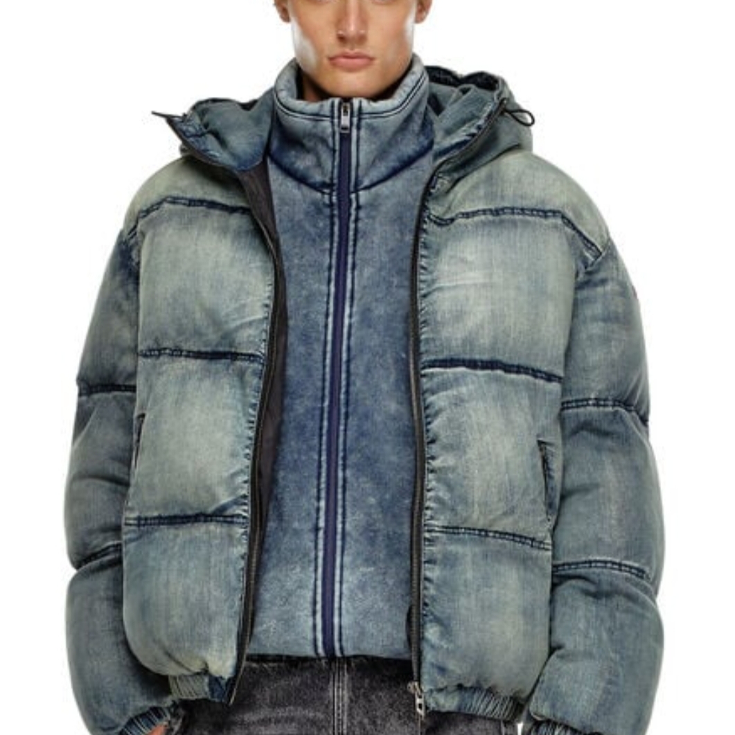 Diesel Puffer Jacket in Treated Denim Blue 착용 스타일 - 1