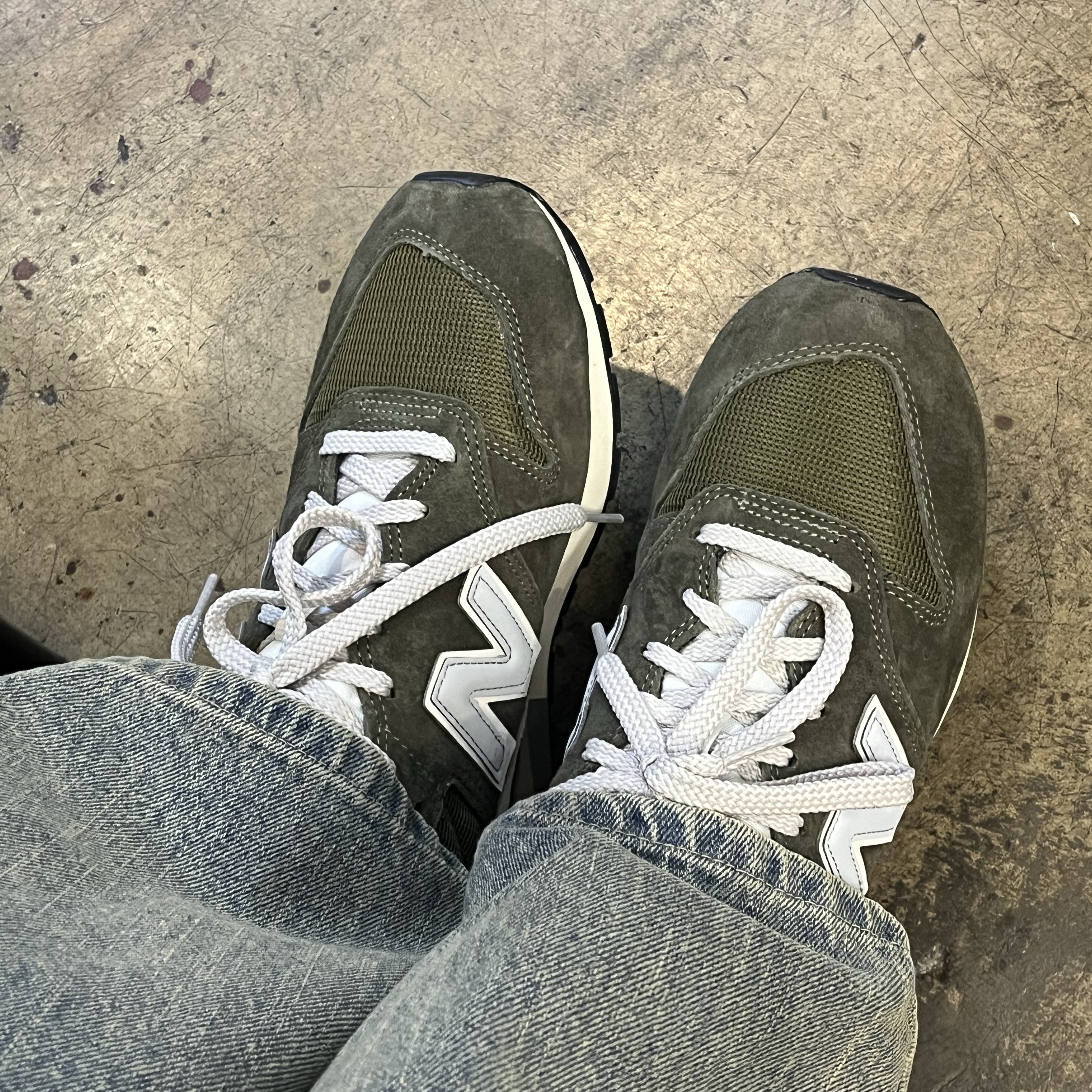 New Balance 996 Dark Green 착용 스타일