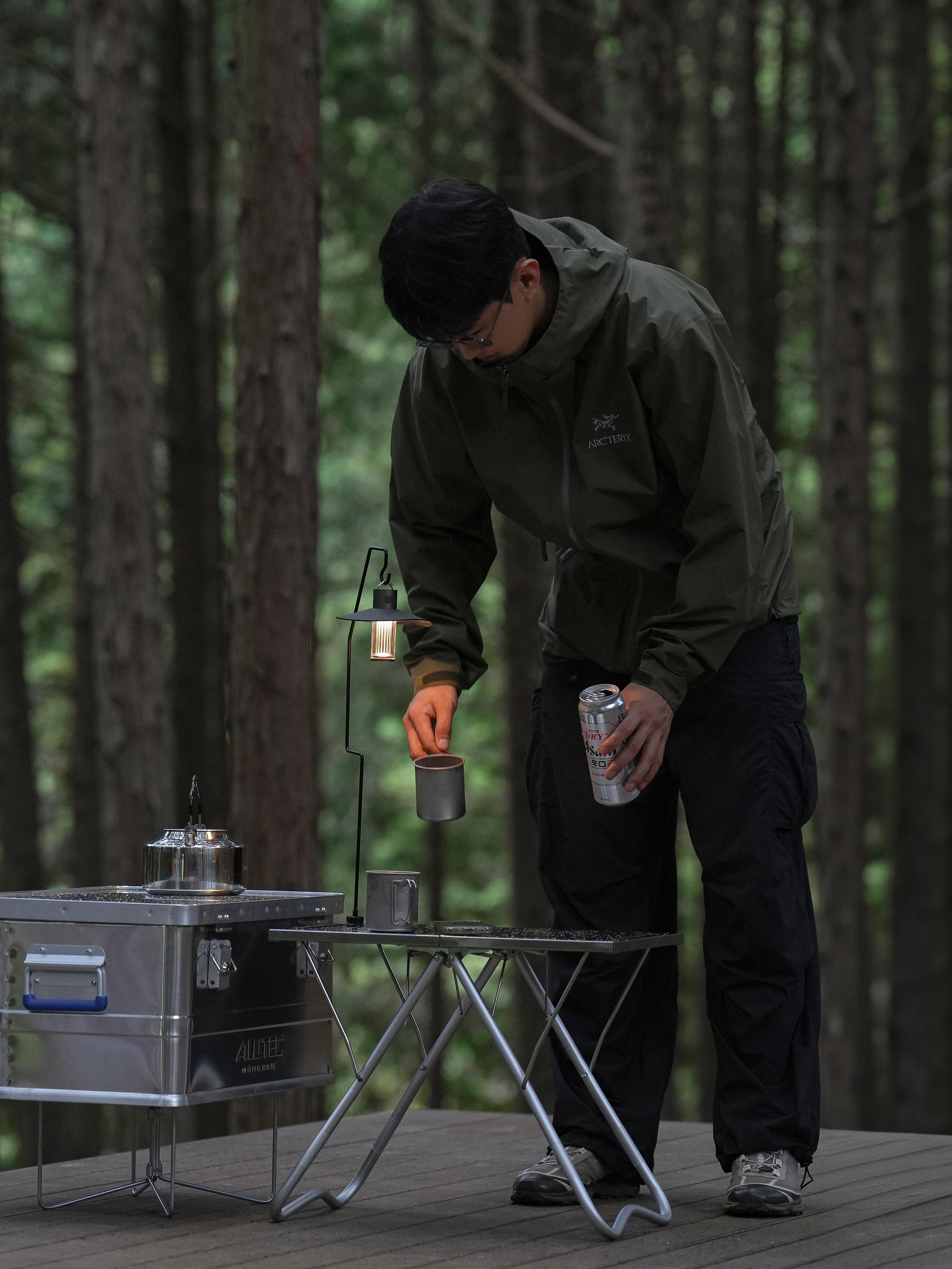 Arc'teryx Beta LT Jacket Tatsu, Salomon XT-6 FT Vintage Khaki 착용 스타일