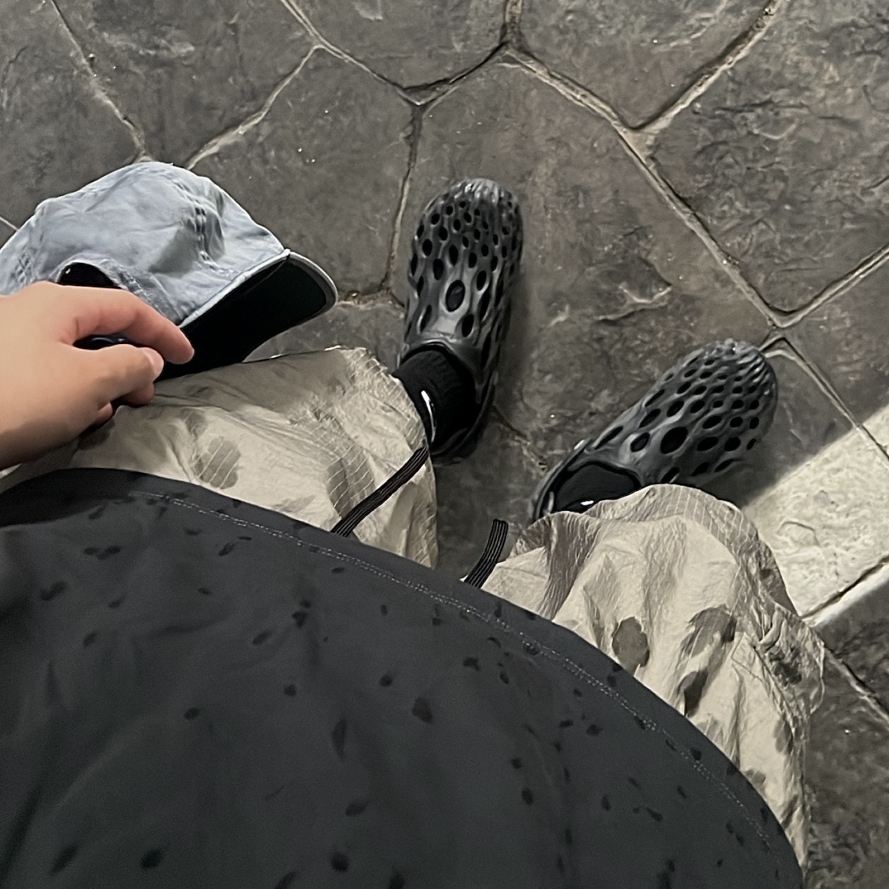 Merrell Hydro Moc Black 착용 스타일