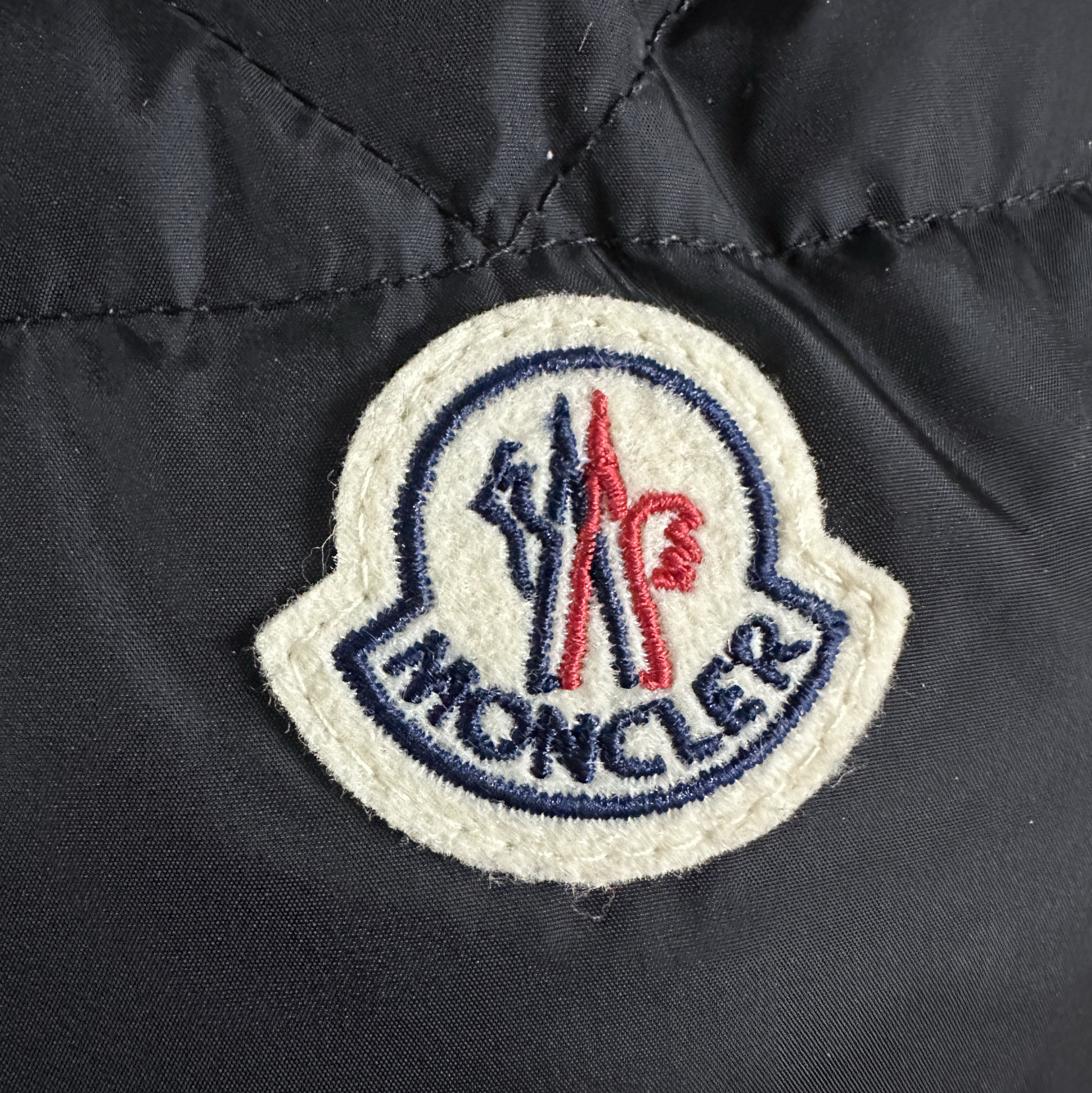 Moncler Cluny Long Down Jacket Black - 23FW 착용 스타일