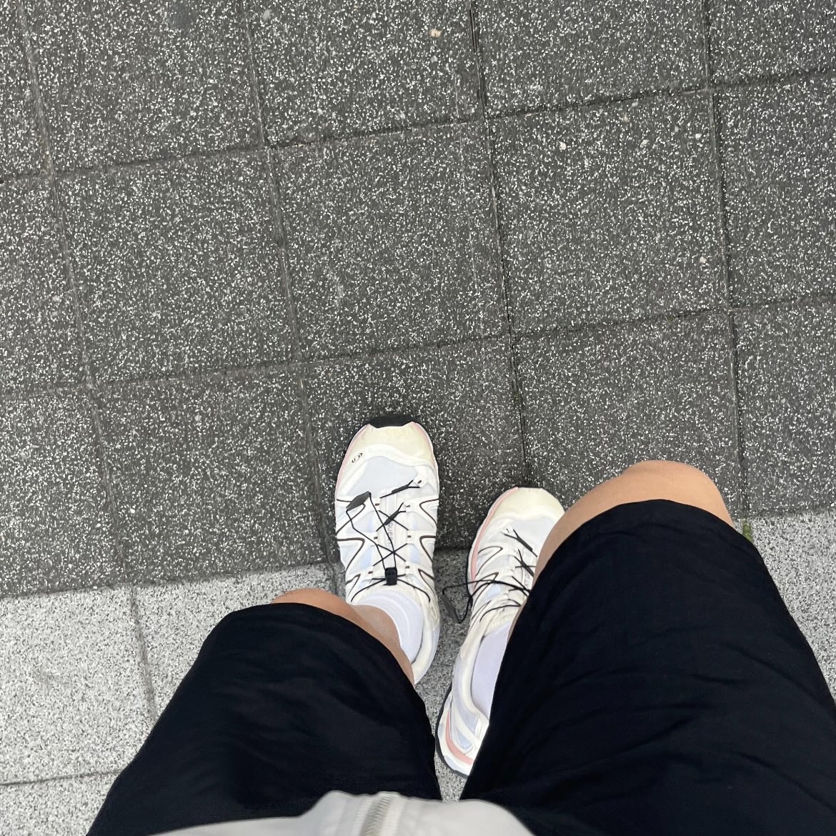 Salomon XT-Quest ADV White 착용 스타일 - 3