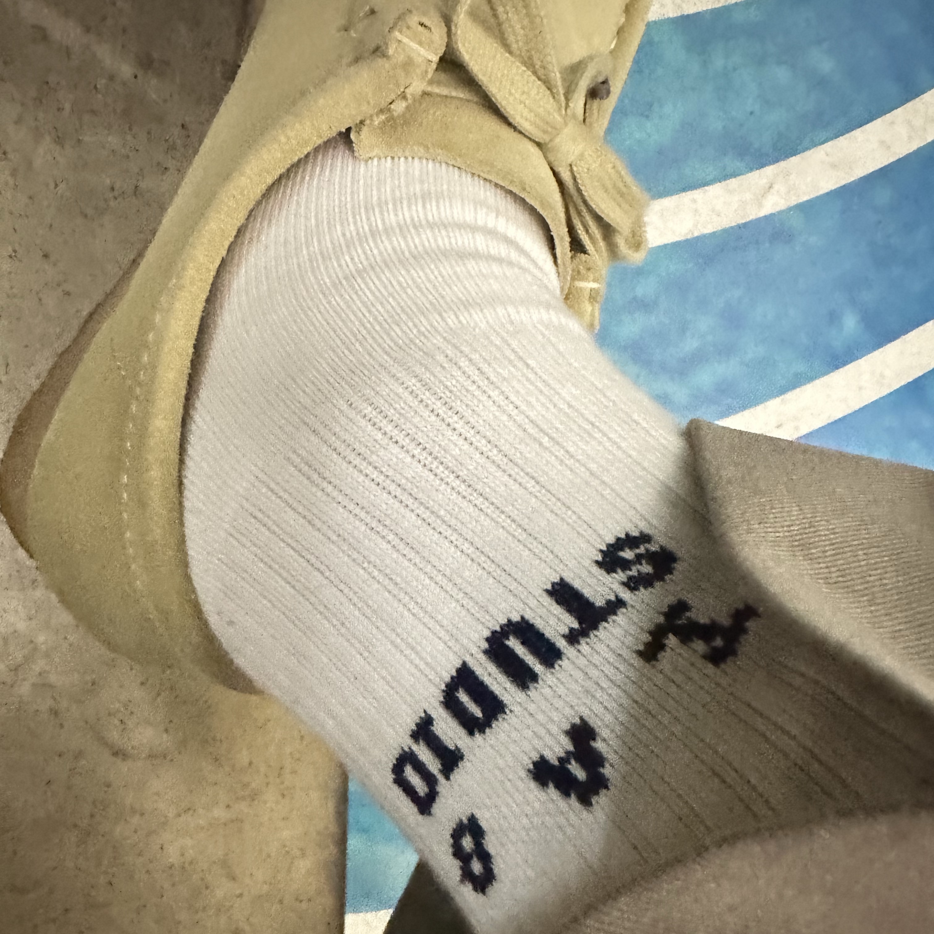 IAB Studio Socks White Black (5 Pack) 착용 스타일