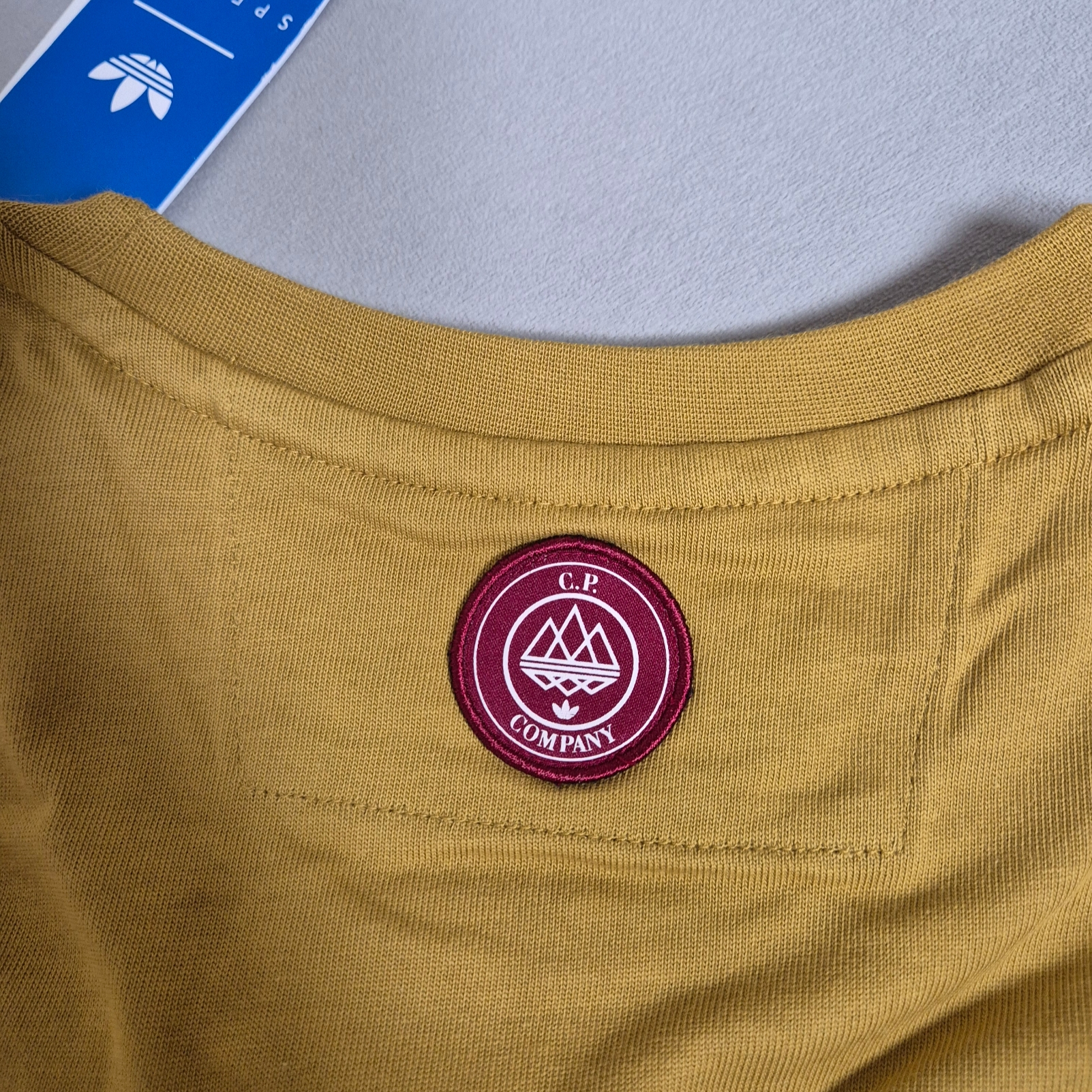 Adidas x C.P. Company Spezial Pocket T-Shirt Preloved Bronze - KR Sizing 착용 스타일