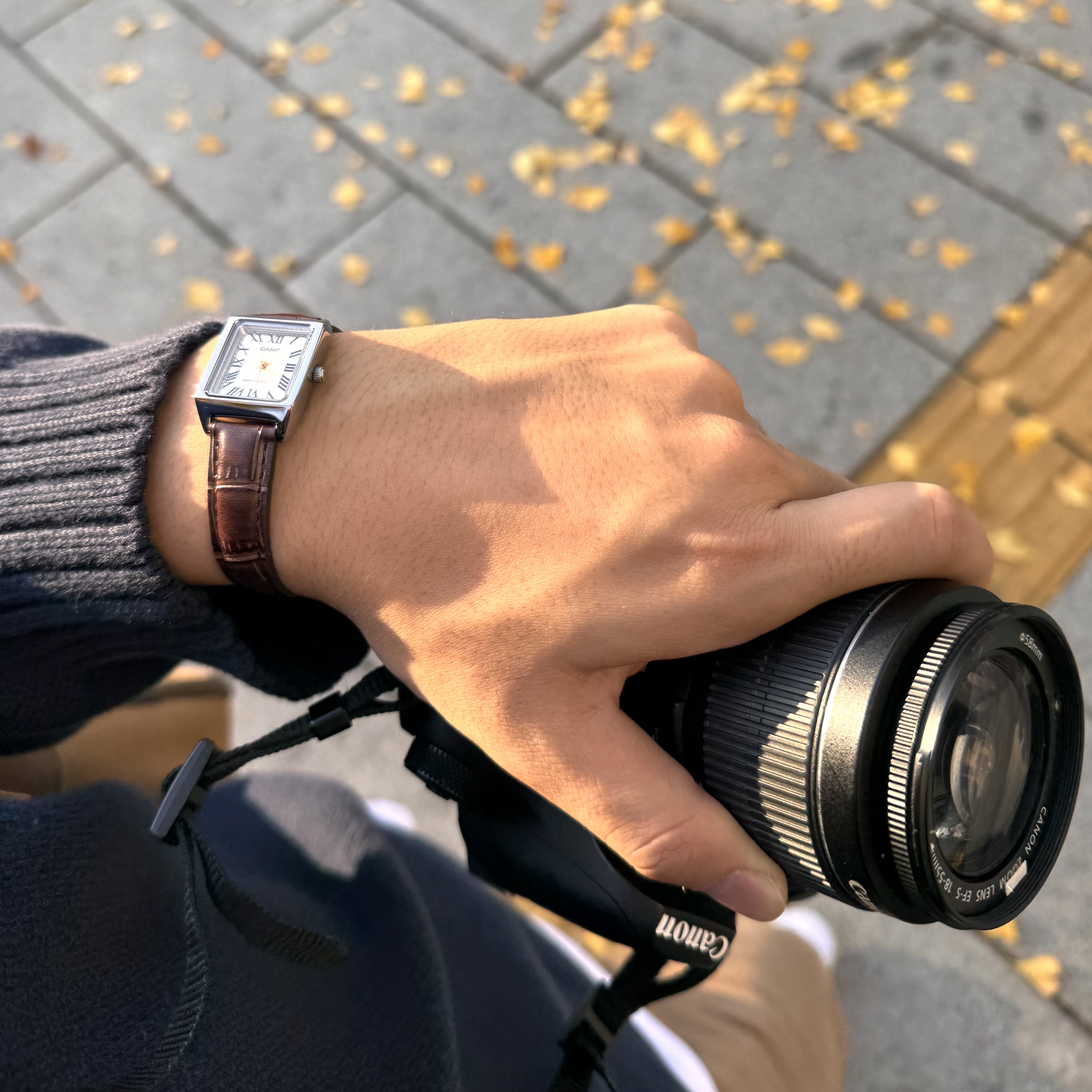 Gentle Monster Eve 01 Black, Casio LTP-V007L-9B 착용 스타일 - 5