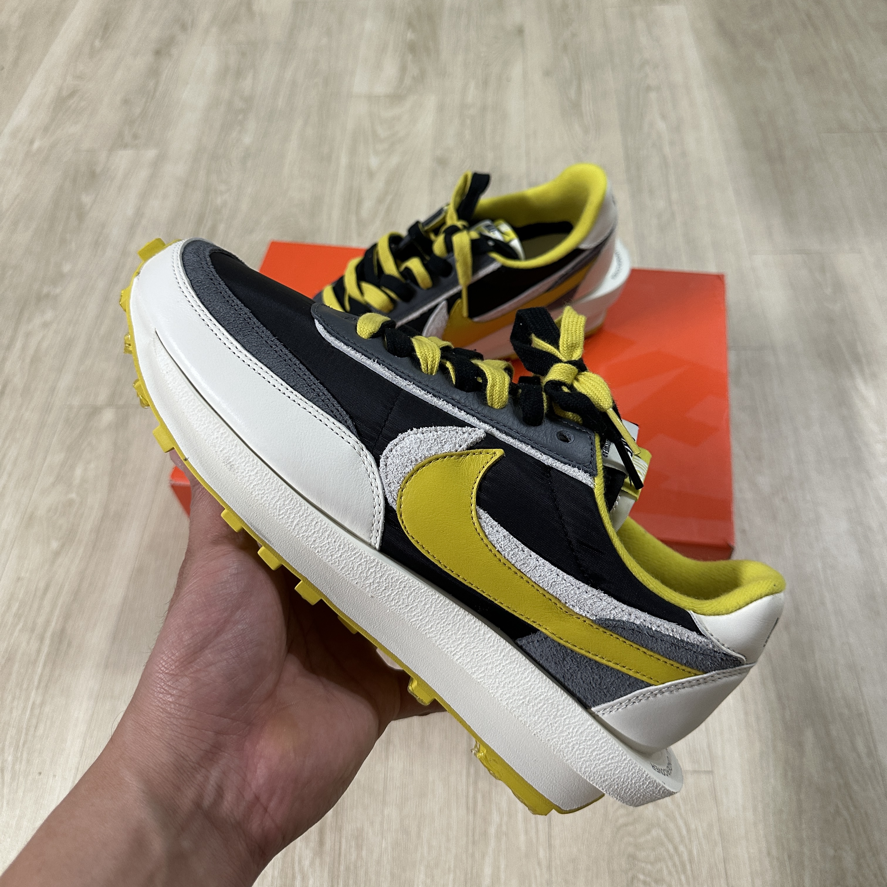 Nike x Sacai x Fragment LDWaffle Blackened Blue, Nike x Sacai x Fragment LDWaffle Light Smoke Grey 착용 스타일 - 3