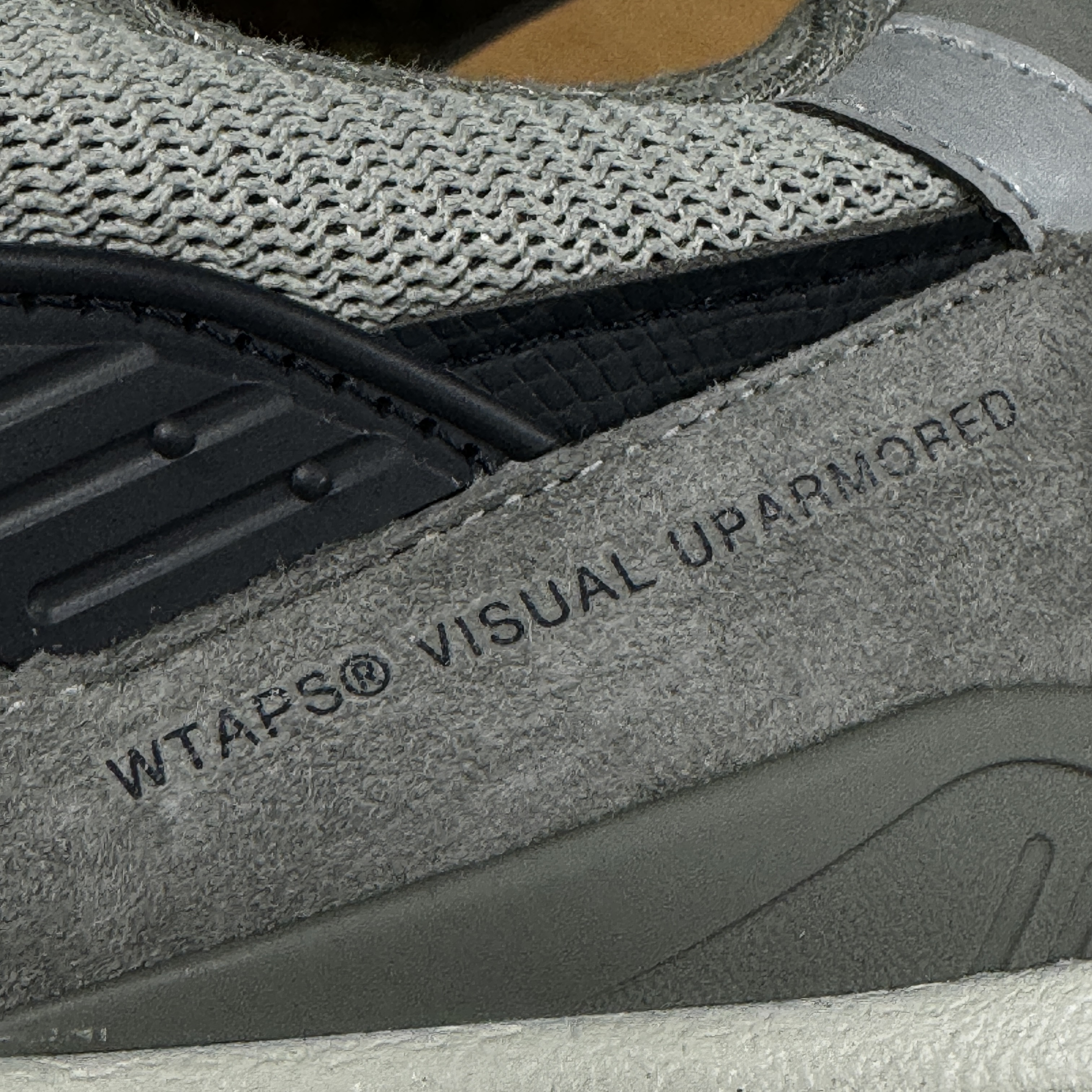 New Balance x WTAPS 998 Made in USA Gray 착용 스타일 - 3
