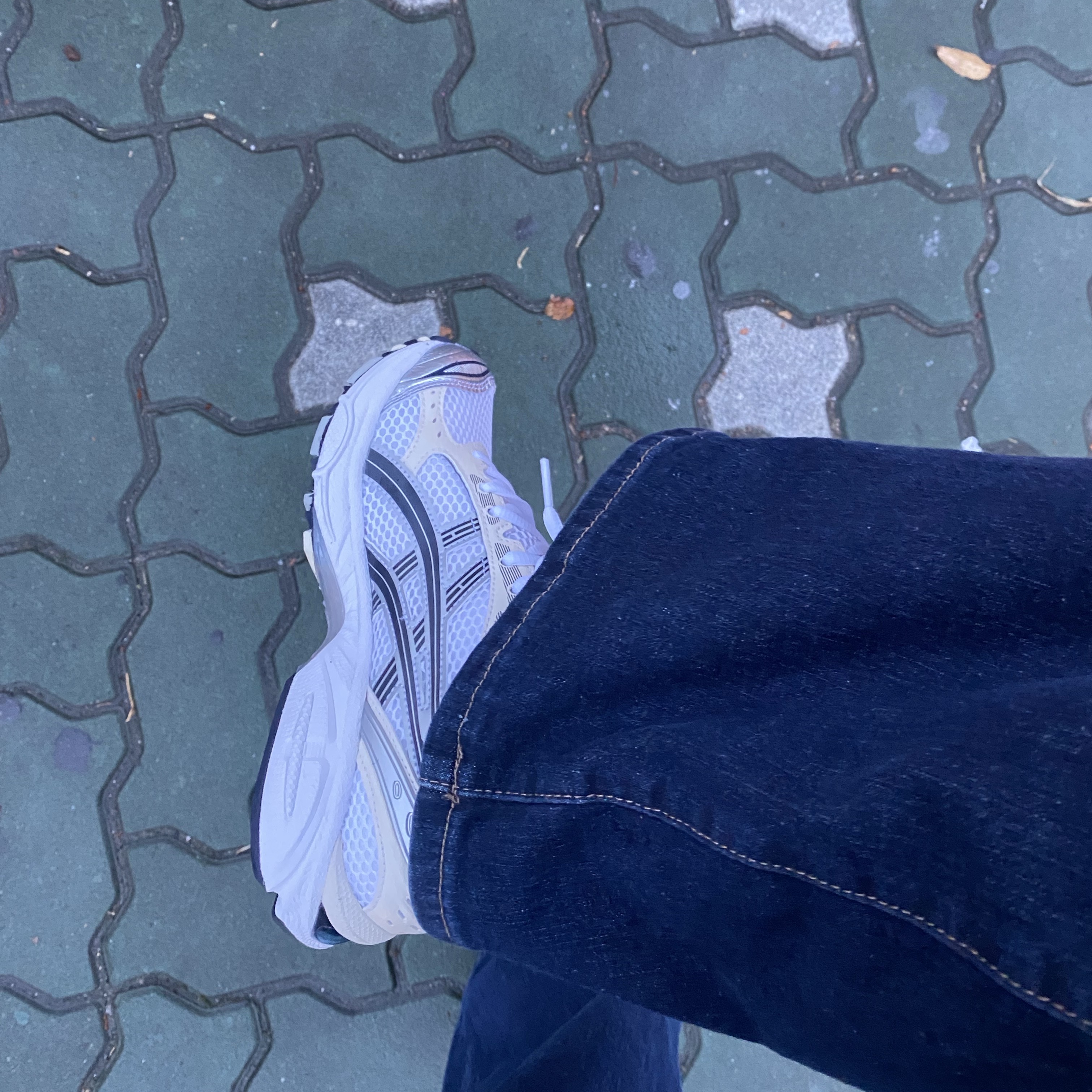 (W) Asics Gel-Kayano 14 White Midnight 착용 스타일 - 1