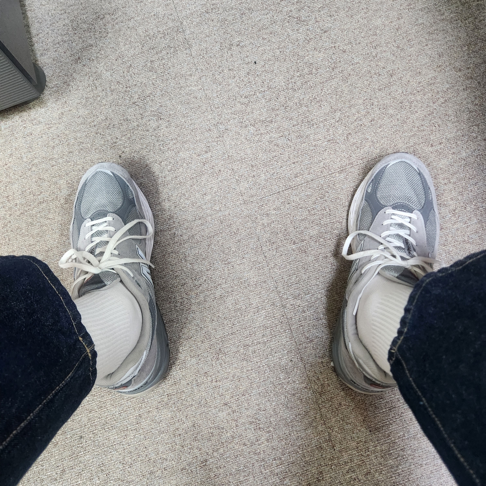 New Balance 990v3 Made in USA Grey - D Standard 착용 스타일