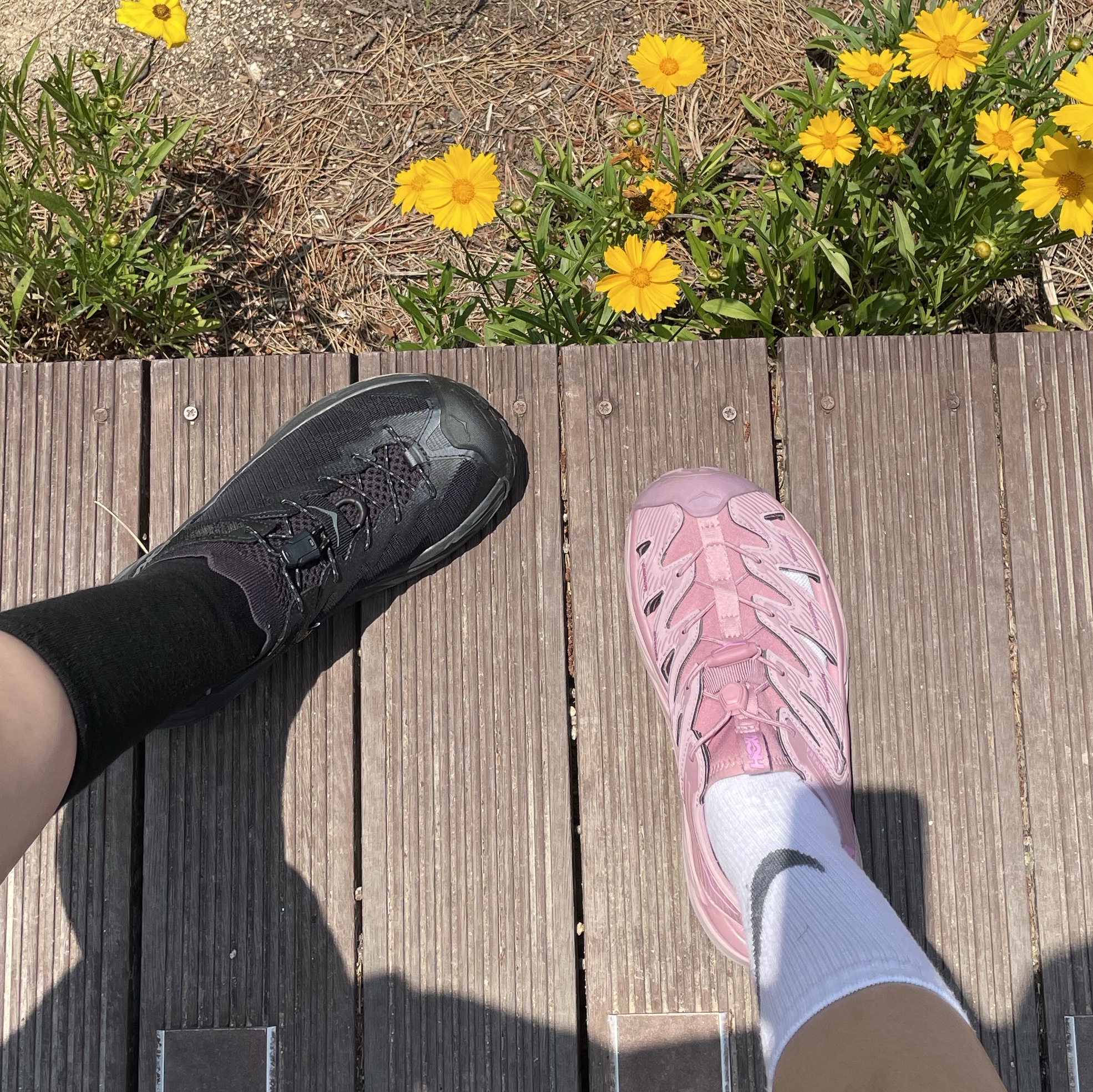 (W) Hoka Hopara 2 Black 착용 스타일