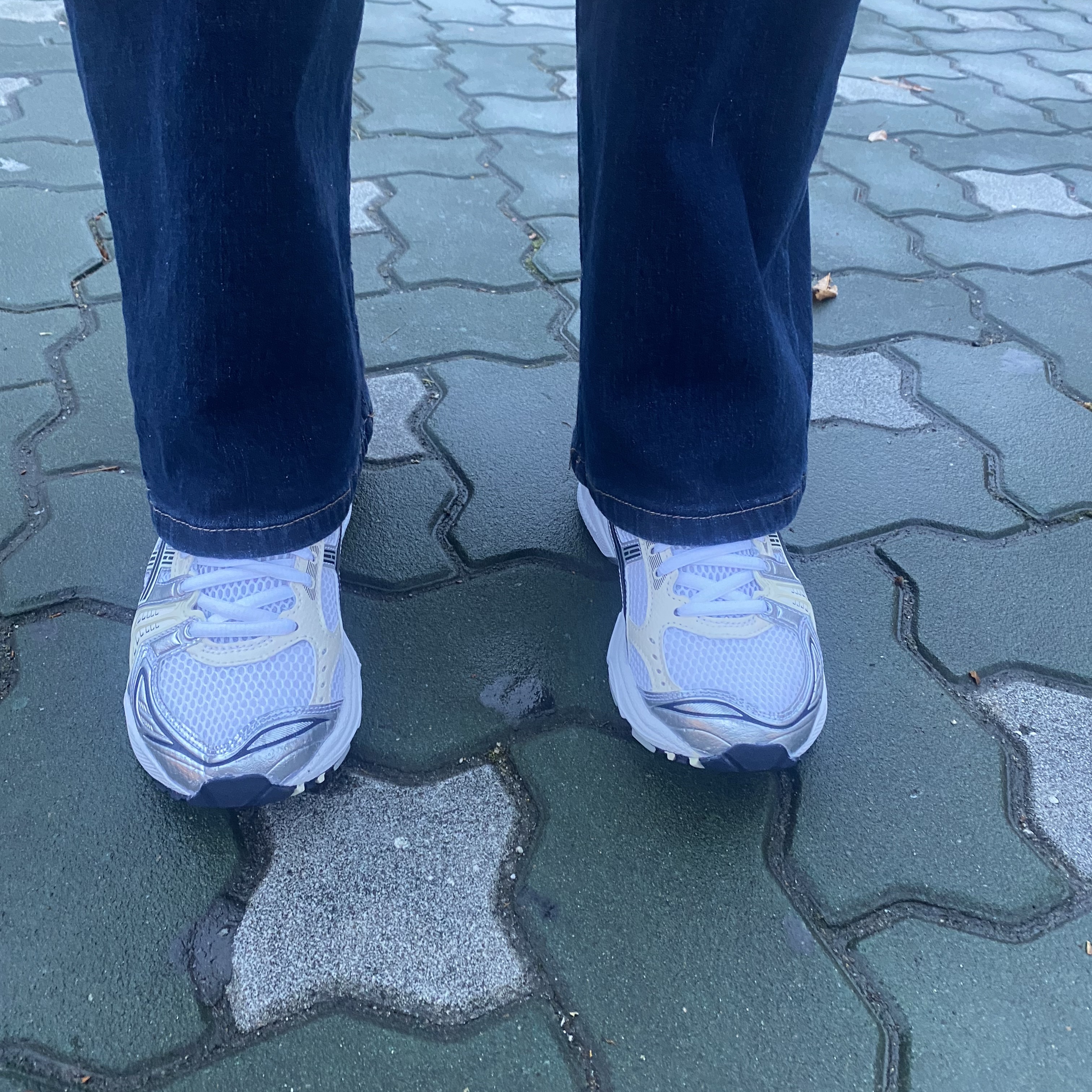 (W) Asics Gel-Kayano 14 White Midnight 착용 스타일 - 2