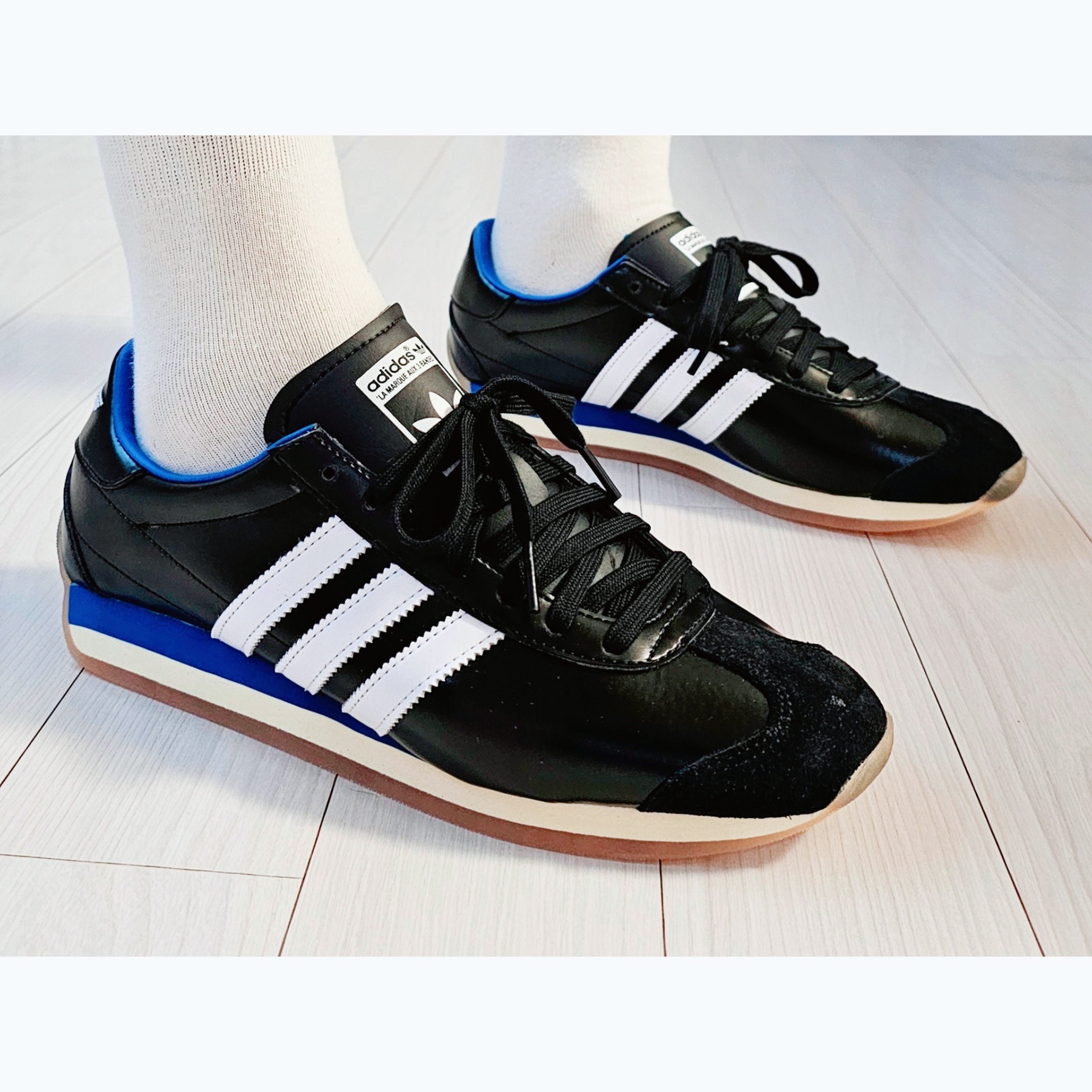 Adidas x Yeseyesee Country OG Core Black Cloud White 착용 스타일 - 3