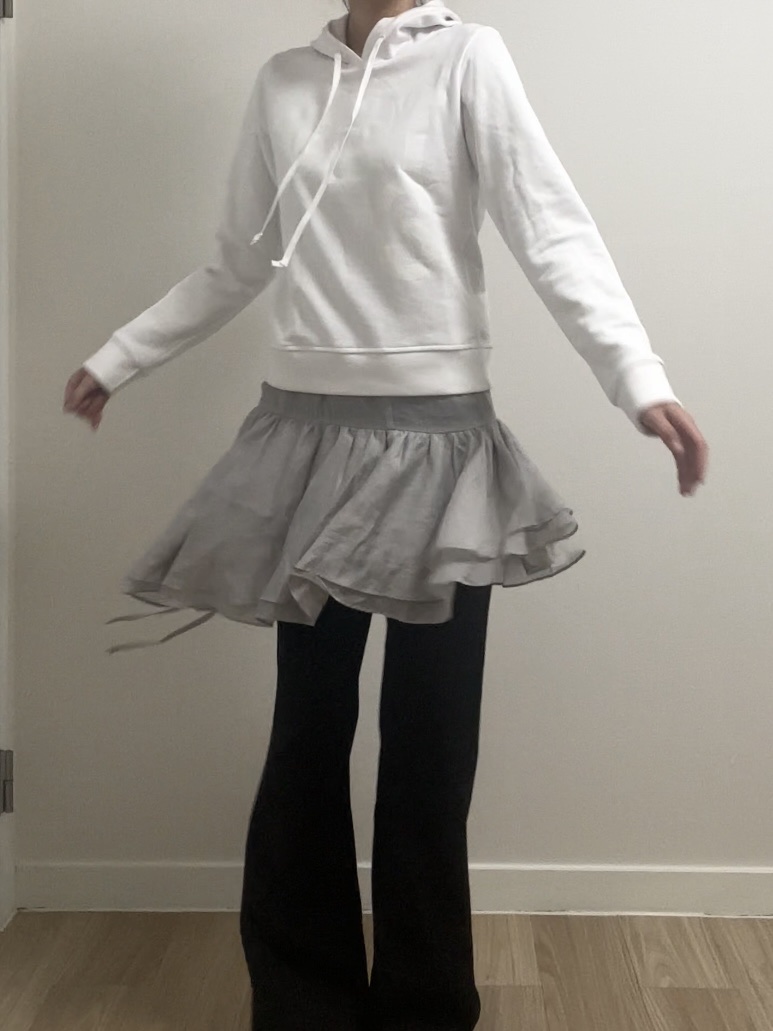 (W) Mischief FW Color Blocked Windbreaker Black, [KREAM 단독] Safarispot Women 1/2 Basic Safari Hoodie White 착용 스타일 - 2