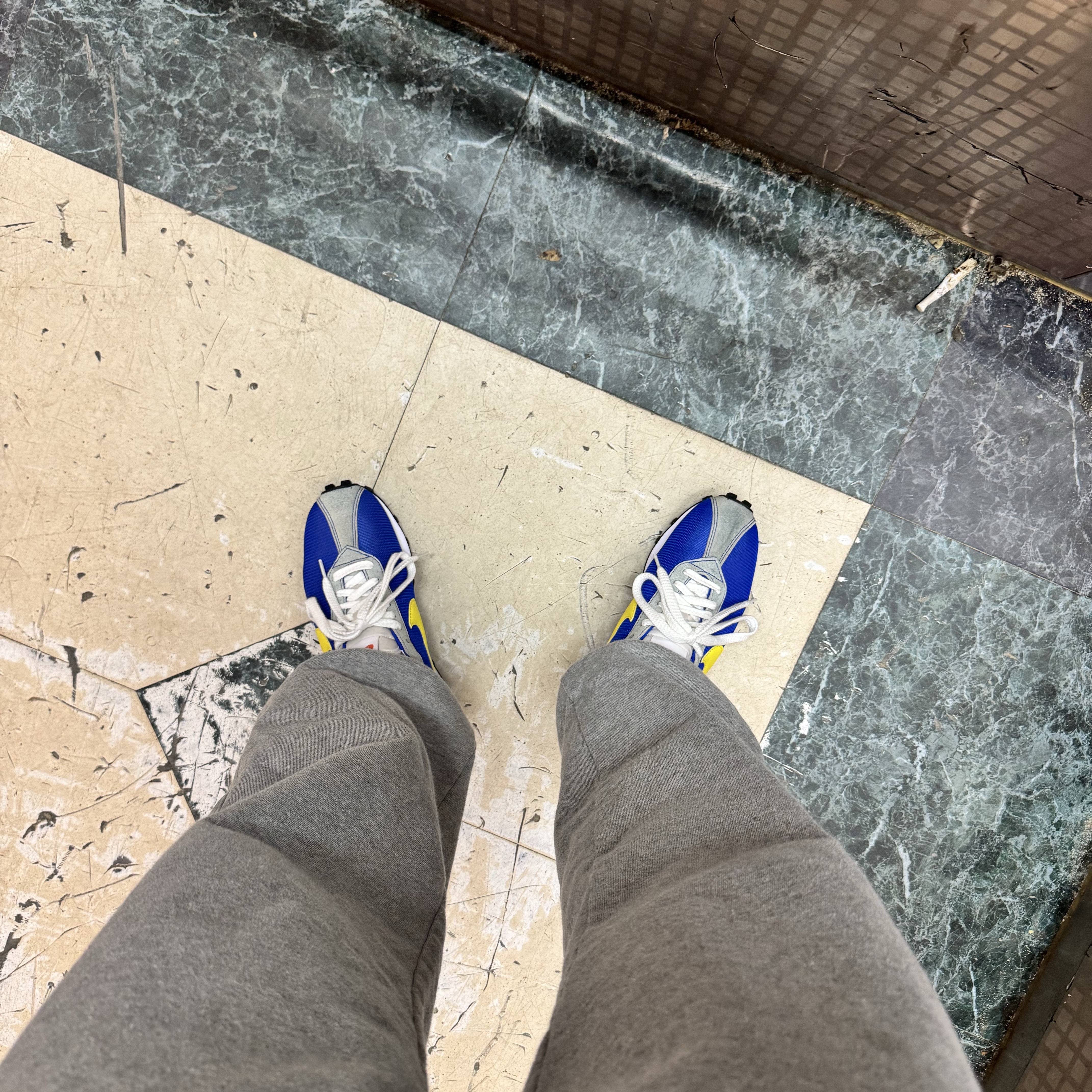 Nike LD-1000 SP Game Royal and Opti Yellow 착용 스타일 - 4