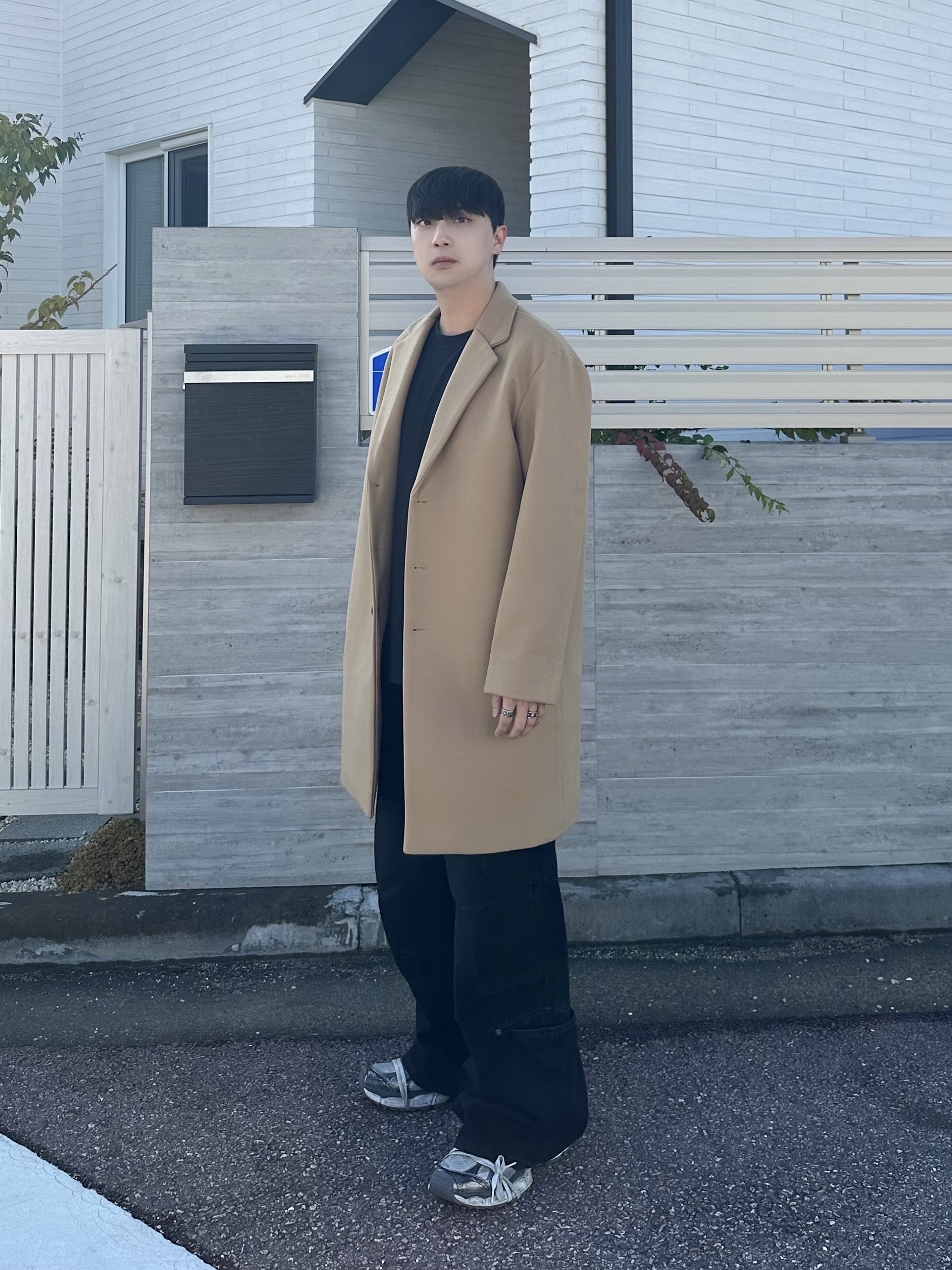 Balenciaga 3XL Sneakers Grey White Red 착용 스타일 - 1