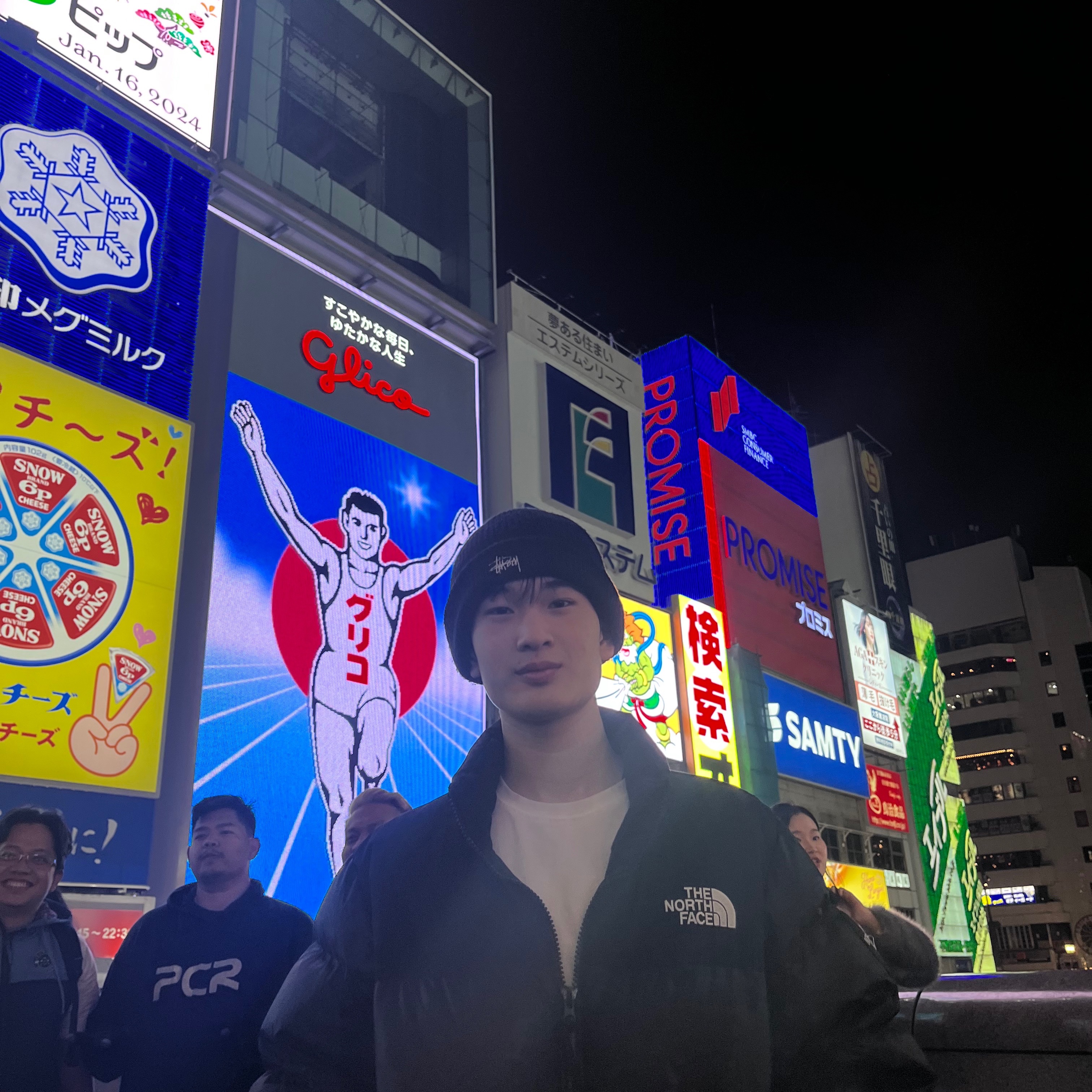 Stussy Basic Cuff Beanie Black, The North Face White Label Novelty Nuptse RDS Down Jacket Black 착용 스타일 - 2