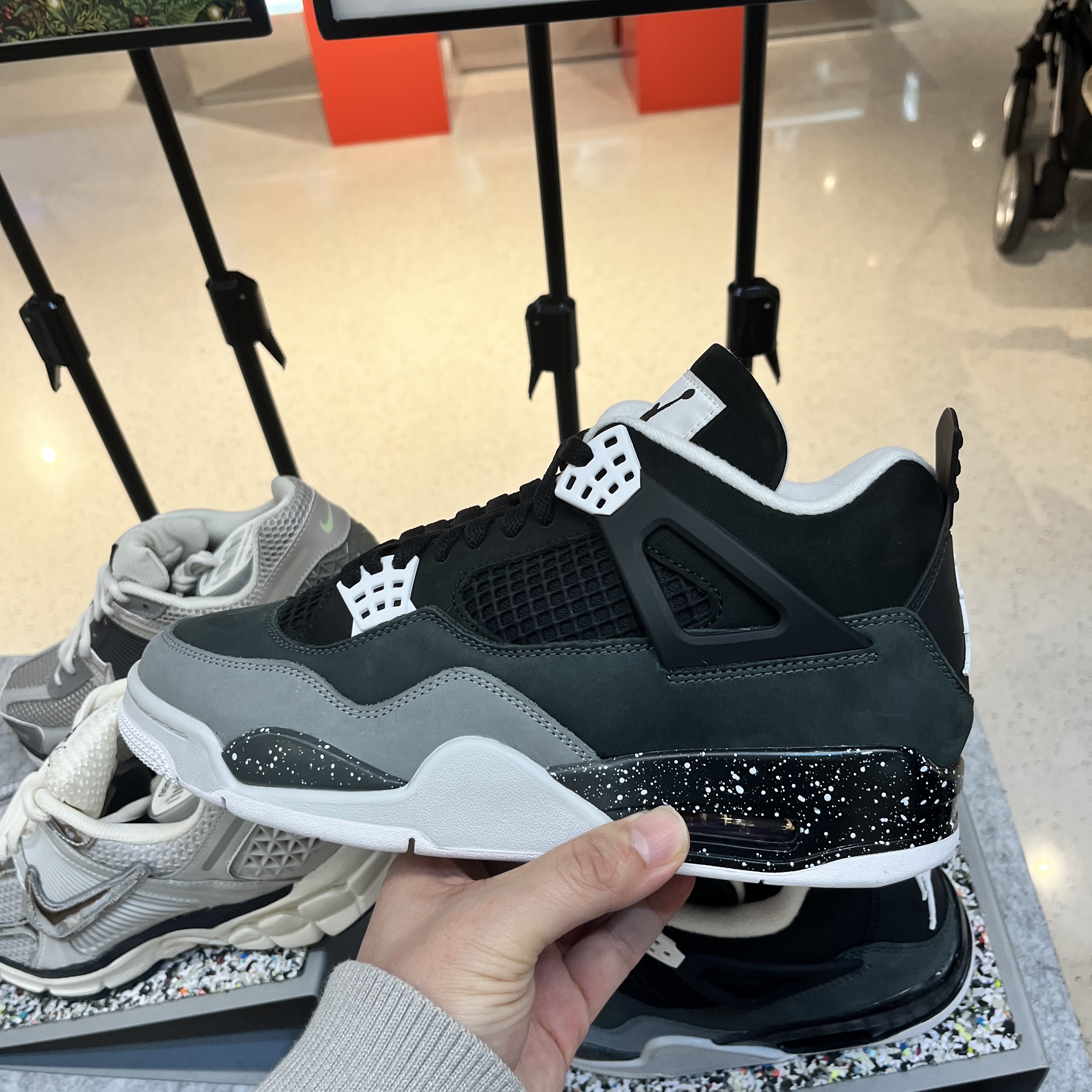 Jordan 4 Retro Fear 2024 착용 스타일 - 2