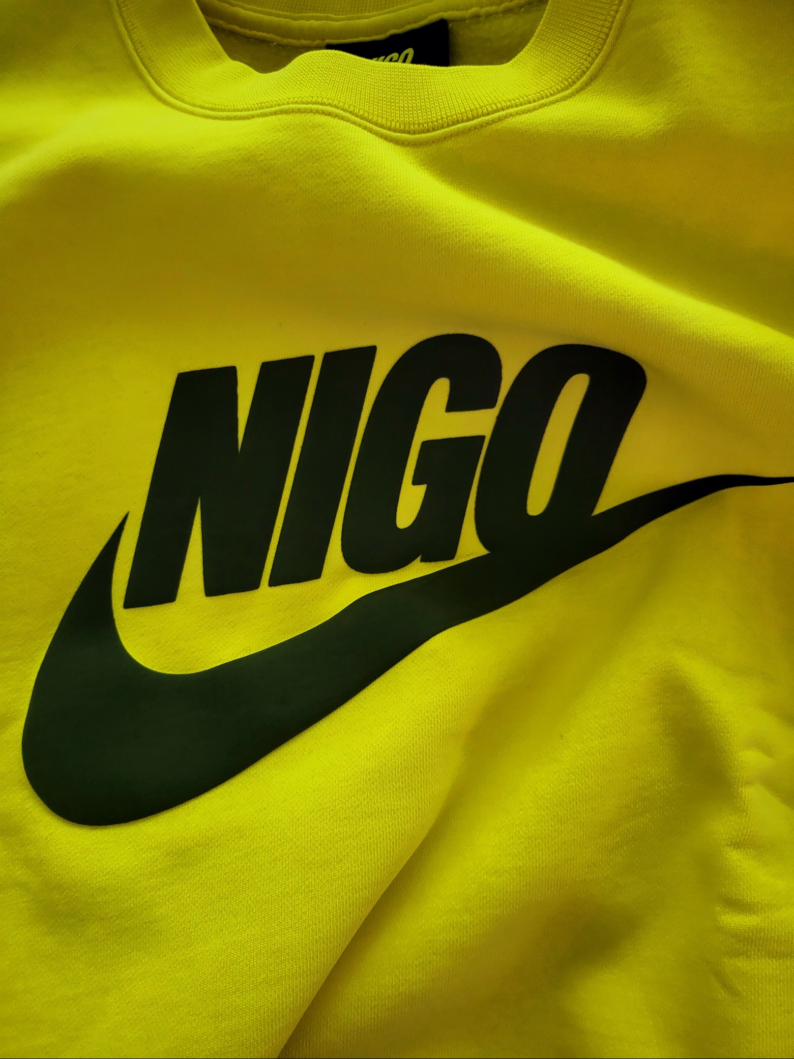 Nike x Nigo Fleece Crewneck Sweatshirt Speed Yellow (FV5941-735), (W) Jordan 1 x Travis Scott Retro Low OG SP Canary 착용 스타일 - 3