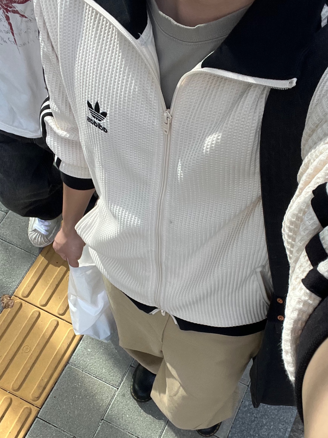 Adidas Waffle Beckenbauer Track Top Wonder White - KR Sizing, Adidas Adicolor Classic Waffle Beckenbauer Track Jacket Wonder White - US Sizing 착용 스타일