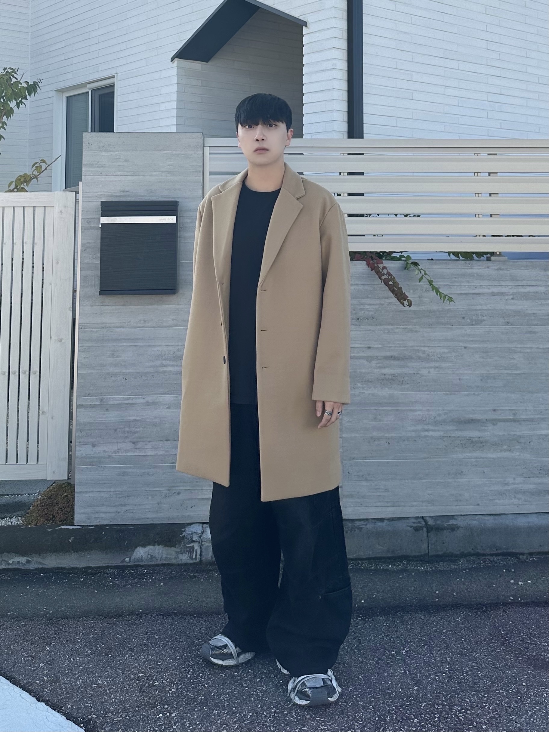 Balenciaga 3XL Sneakers Grey White Red 착용 스타일 - 2
