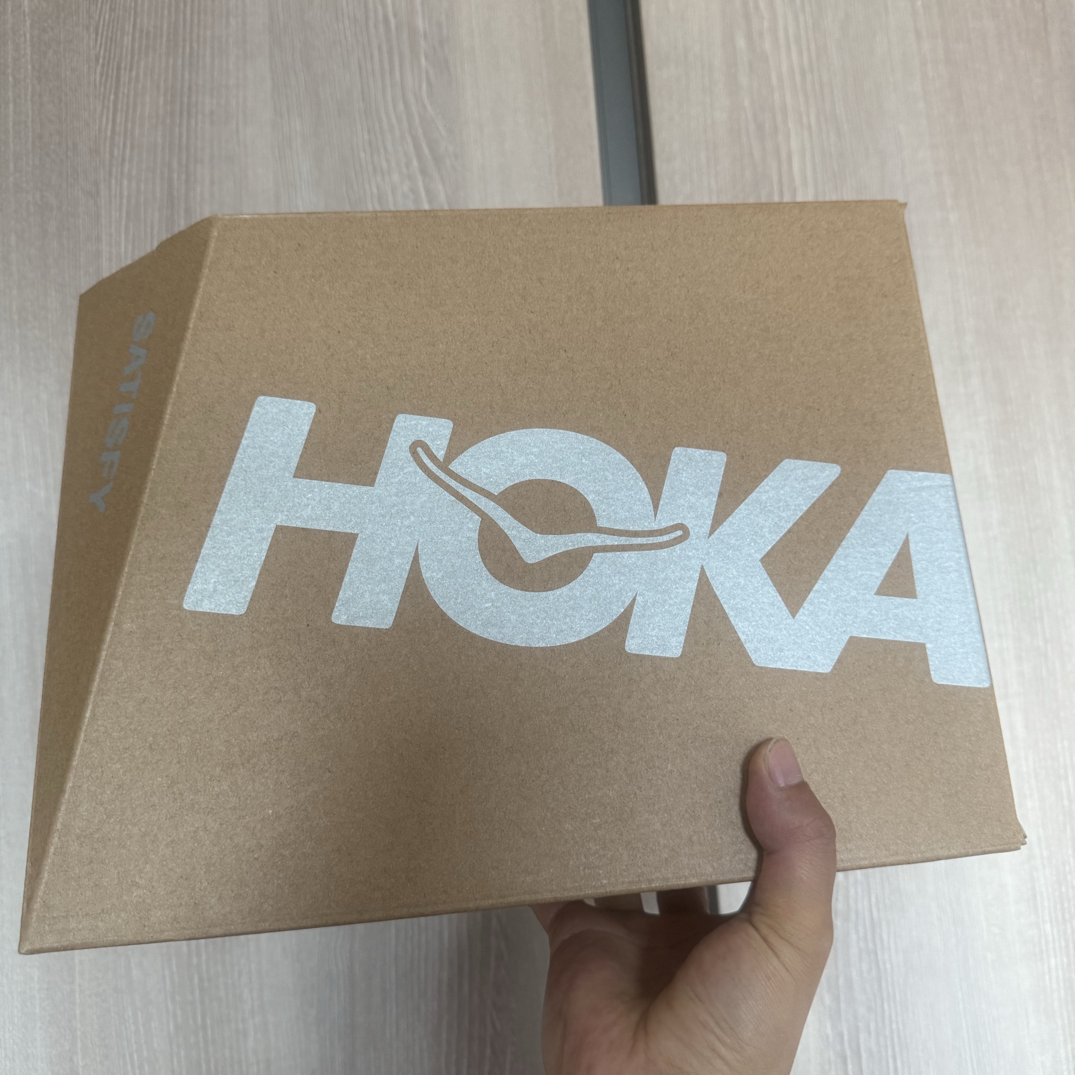 Hoka x Satisfy Mafate Speed 4 Lite Coffee, Hoka x Satisfy Mafate Speed 4 Lite Bone 착용 스타일 - 1