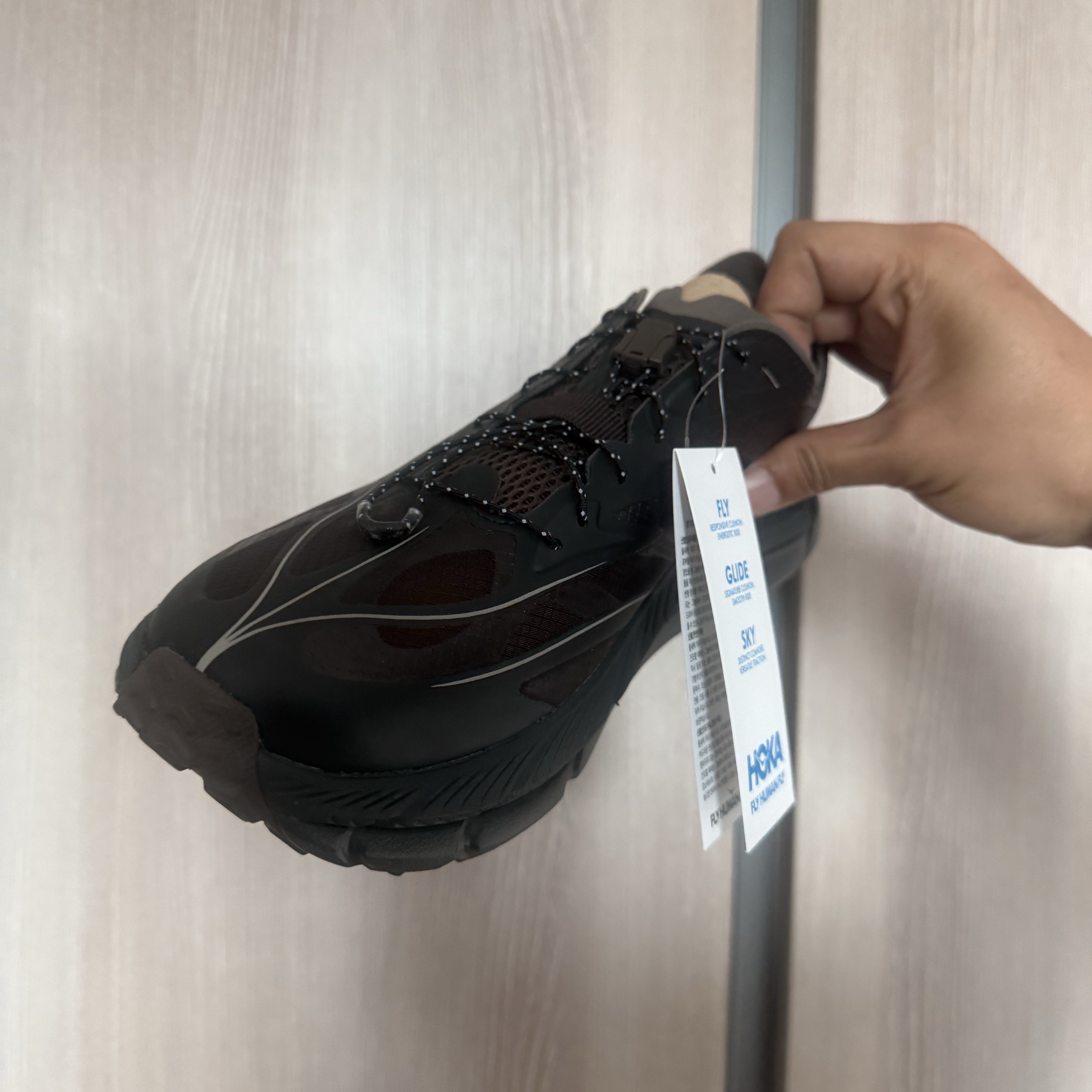 Hoka x Satisfy Mafate Speed 4 Lite Coffee, Hoka x Satisfy Mafate Speed 4 Lite Bone 착용 스타일 - 2
