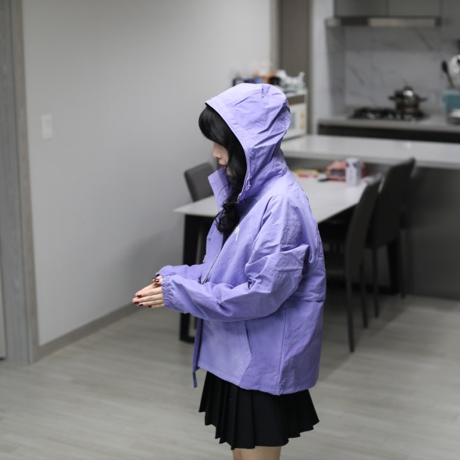 Stussy Wave Dye Beach Shell Jacket Lilac 착용 스타일
